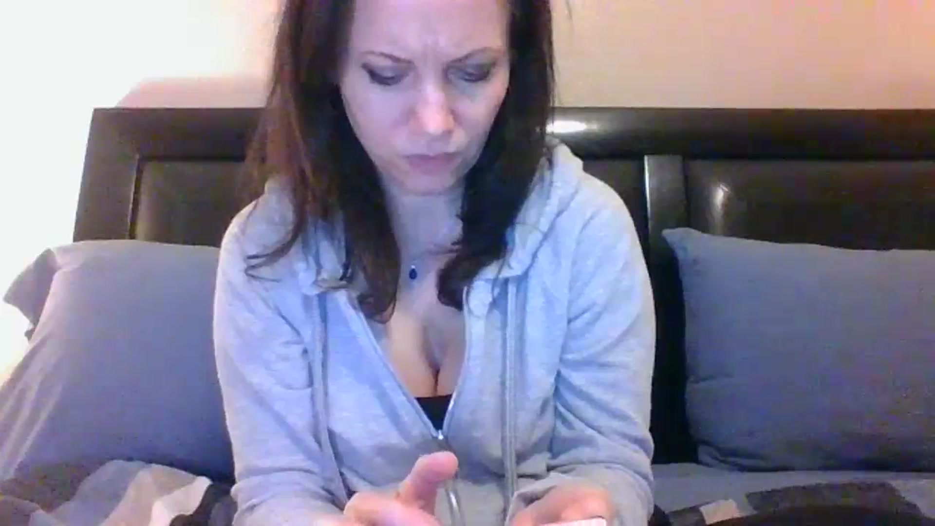 Gallery image thumbnail from LVDOLL's myfreecams stream on, 01/09/2024, 06:56 image 18 of 20