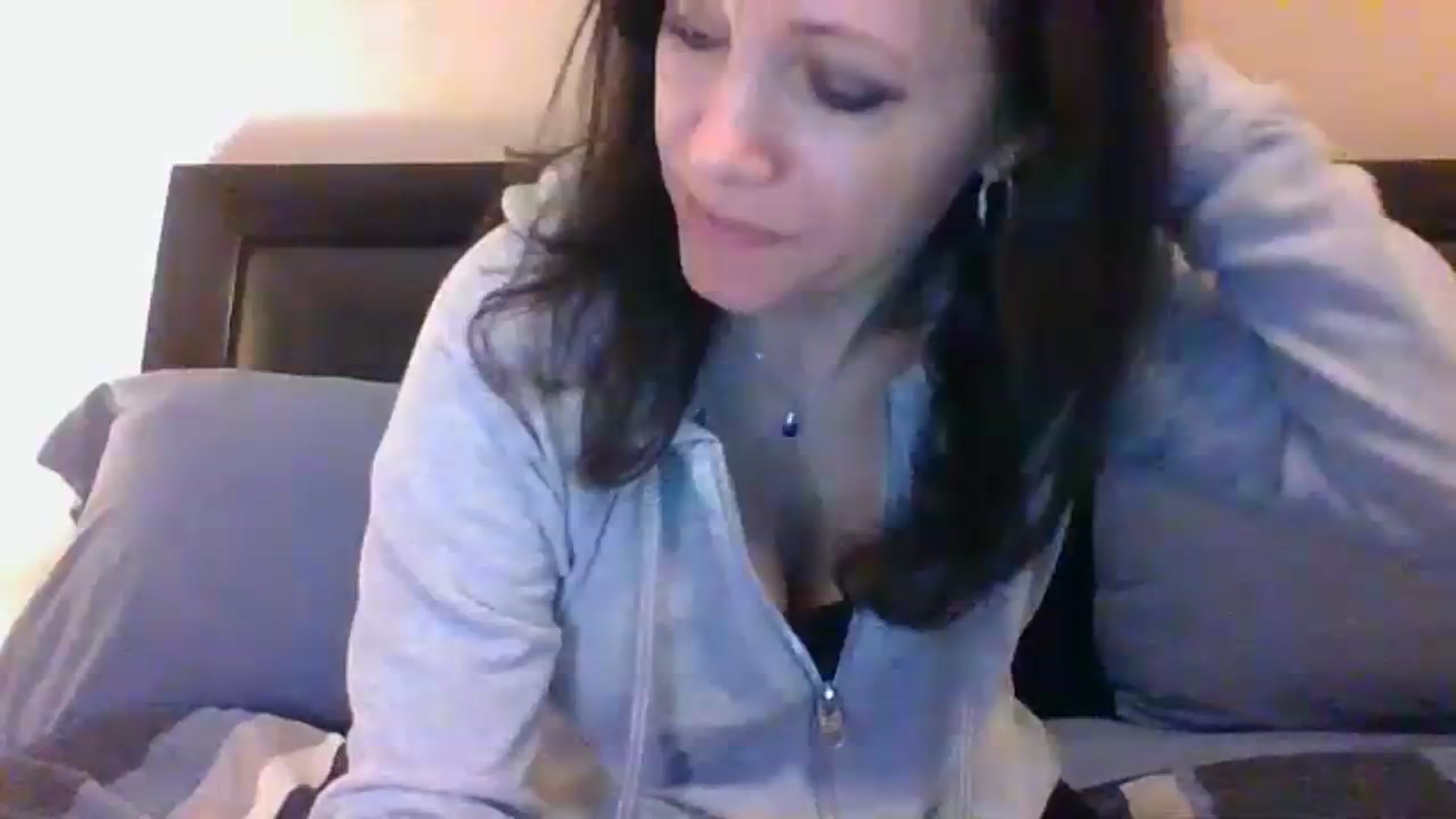 Gallery image thumbnail from LVDOLL's myfreecams stream on, 01/09/2024, 06:56 image 8 of 20