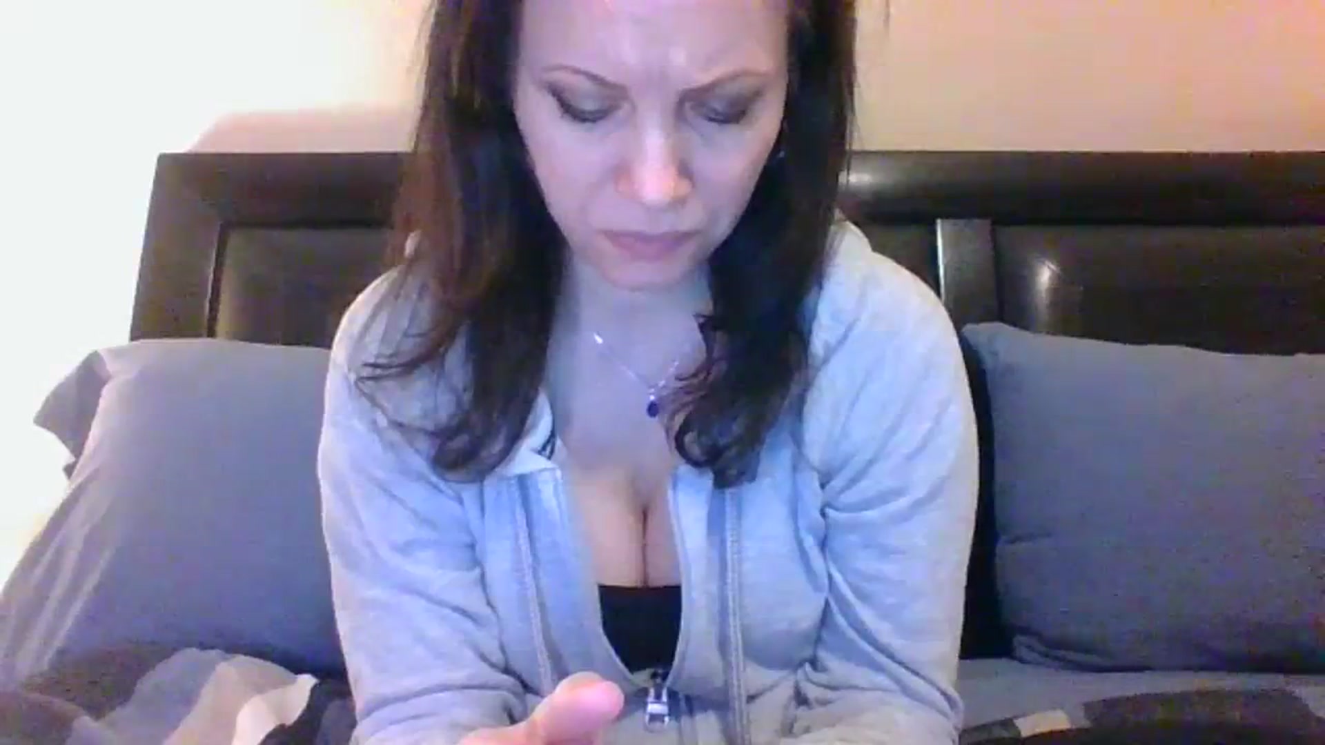 Gallery image thumbnail from LVDOLL's myfreecams stream on, 01/09/2024, 06:56 image 6 of 20