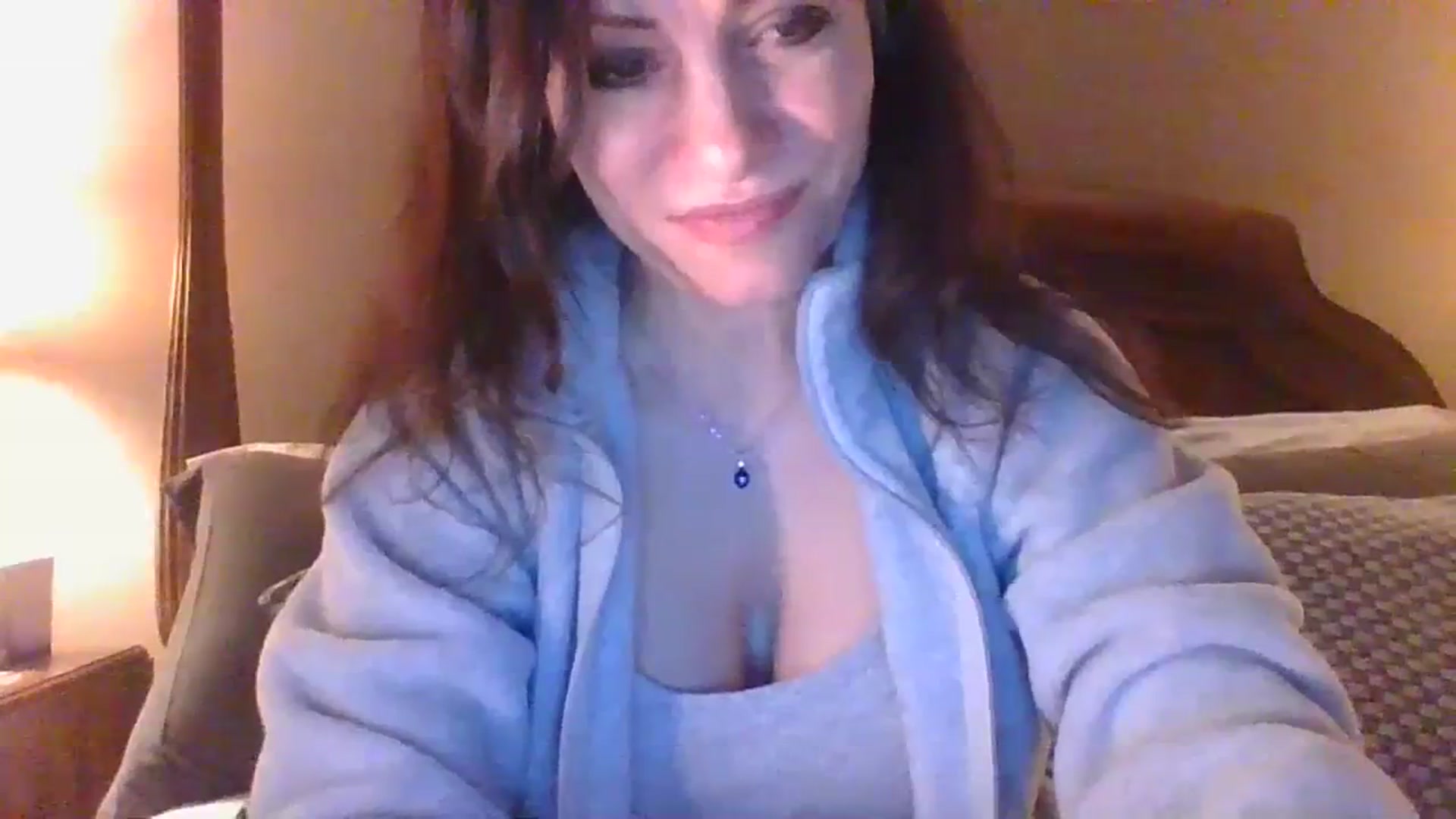 Gallery image thumbnail from LVDOLL's myfreecams stream on, 01/10/2024, 05:44 image 19 of 20