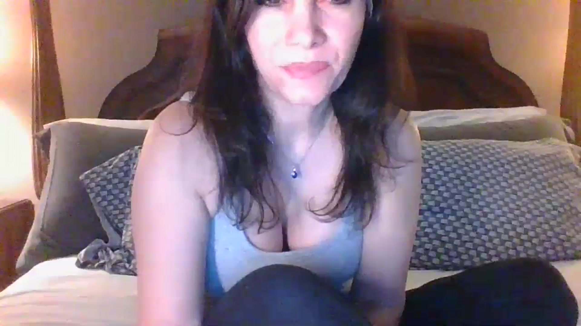 Gallery image thumbnail from LVDOLL's myfreecams stream on, 01/10/2024, 05:44 image 16 of 20