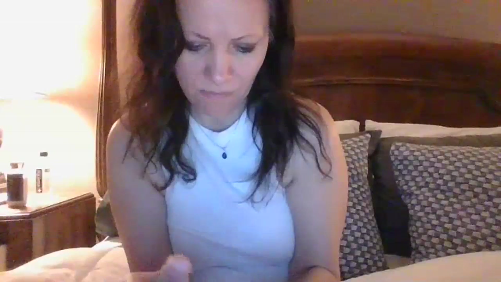 Gallery image thumbnail from LVDOLL's myfreecams stream on, 01/12/2024, 04:32 image 16 of 20