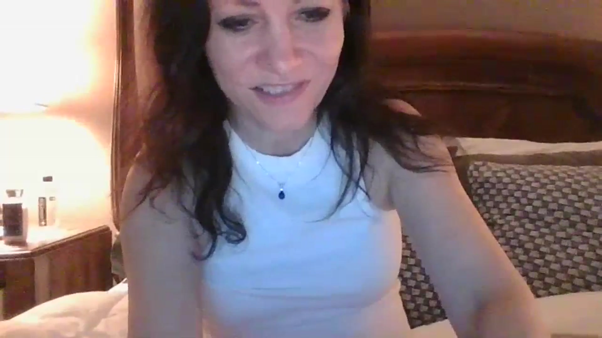 Gallery image thumbnail from LVDOLL's myfreecams stream on, 01/12/2024, 04:32 image 12 of 20