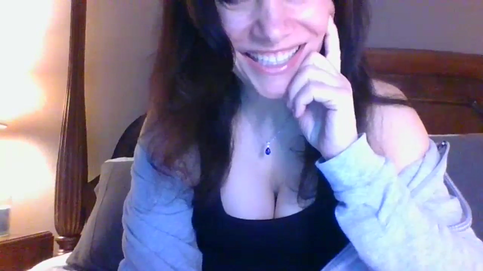 Gallery image thumbnail from LVDOLL's myfreecams stream on, 01/17/2024, 03:15 image 2 of 20
