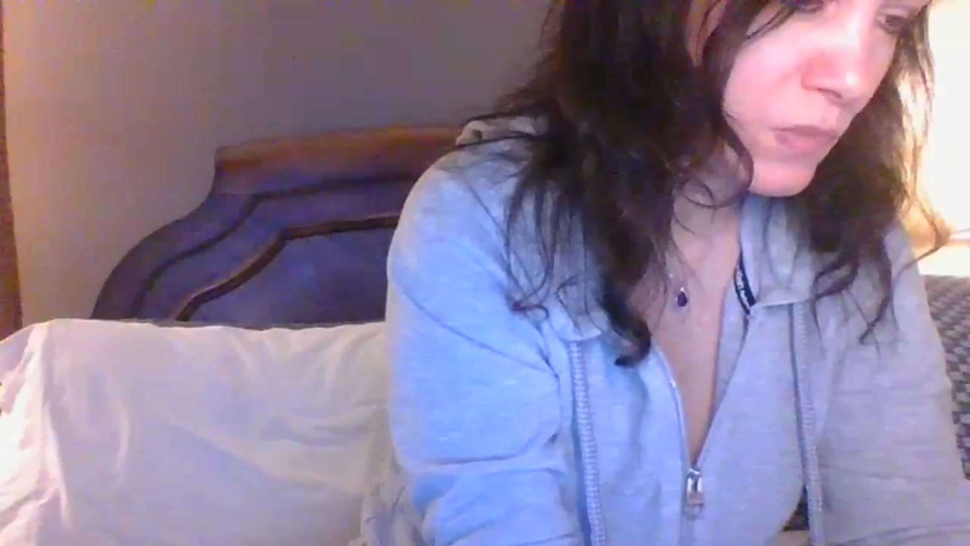 Gallery image thumbnail from LVDOLL's myfreecams stream on, 01/19/2024, 04:15 image 11 of 20