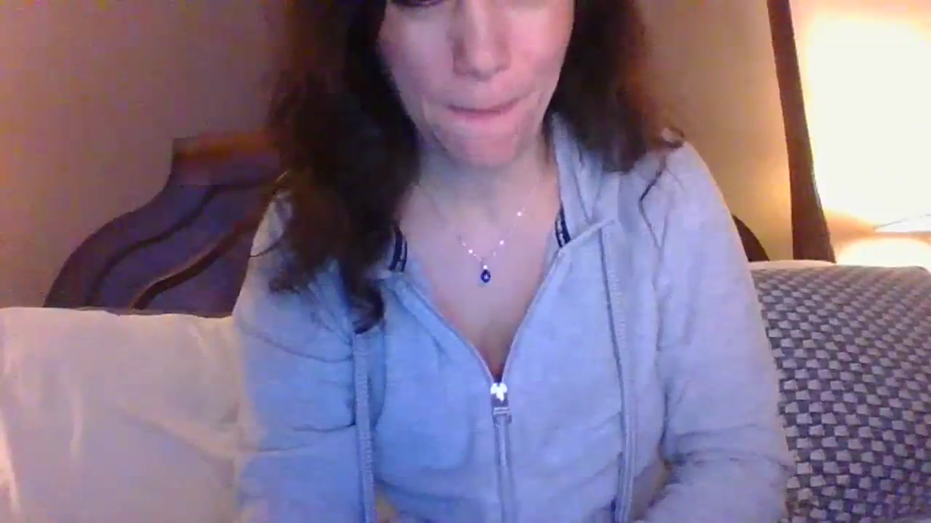 Gallery image thumbnail from LVDOLL's myfreecams stream on, 01/19/2024, 04:15 image 17 of 20