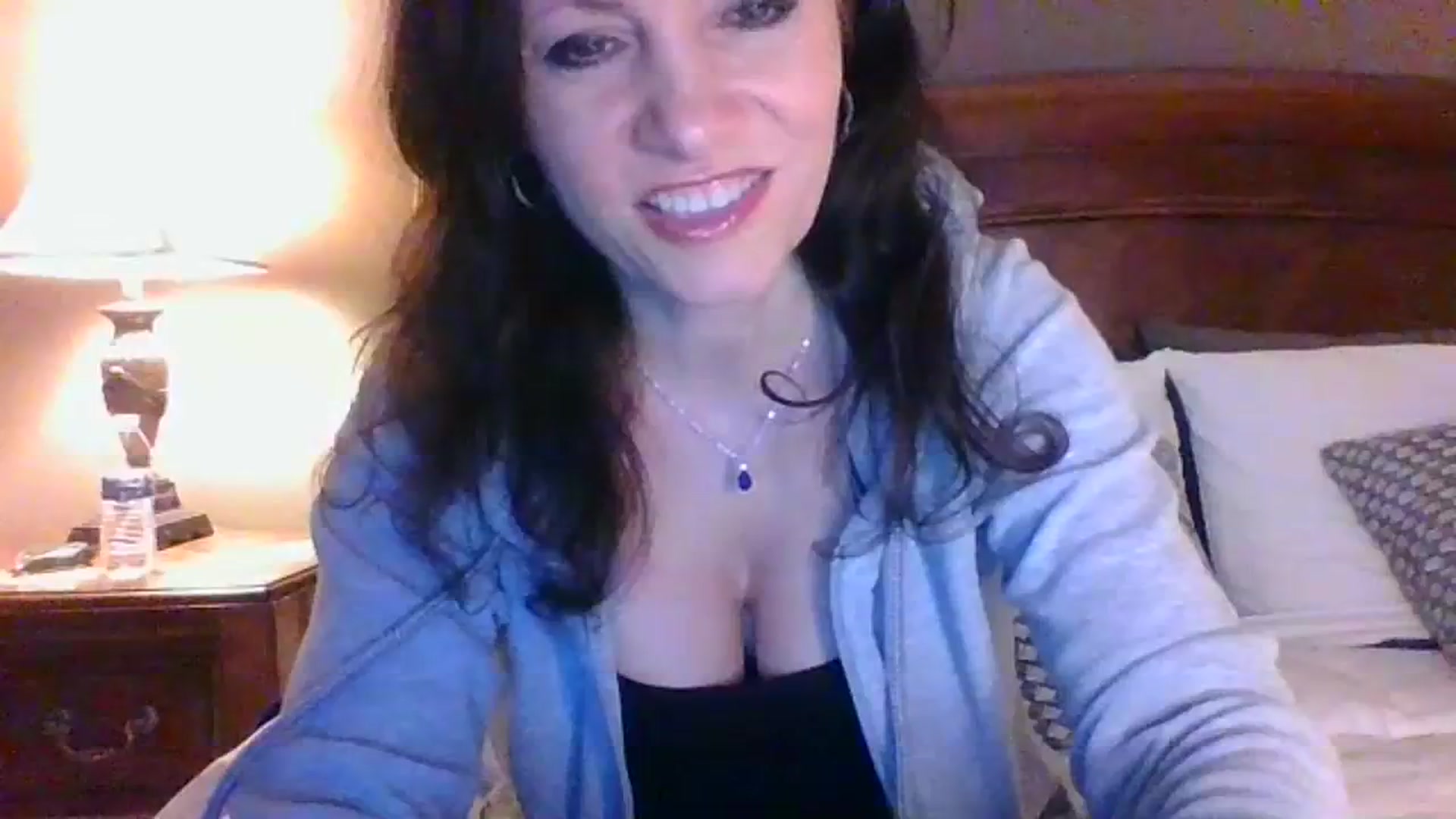 Gallery image thumbnail from LVDOLL's myfreecams stream on, 01/24/2024, 02:28 image 9 of 20
