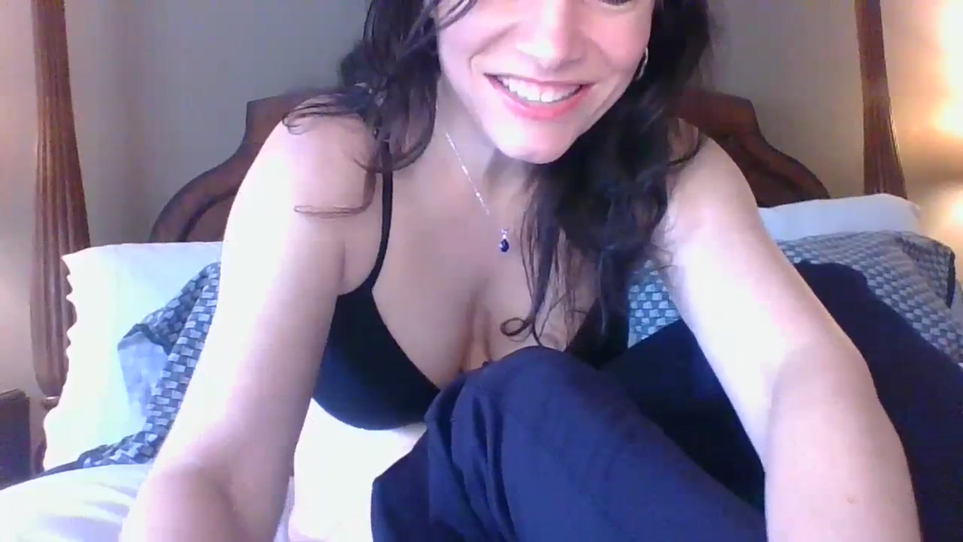 Gallery image thumbnail from LVDOLL's myfreecams stream on, 01/24/2024, 19:52 image 16 of 20