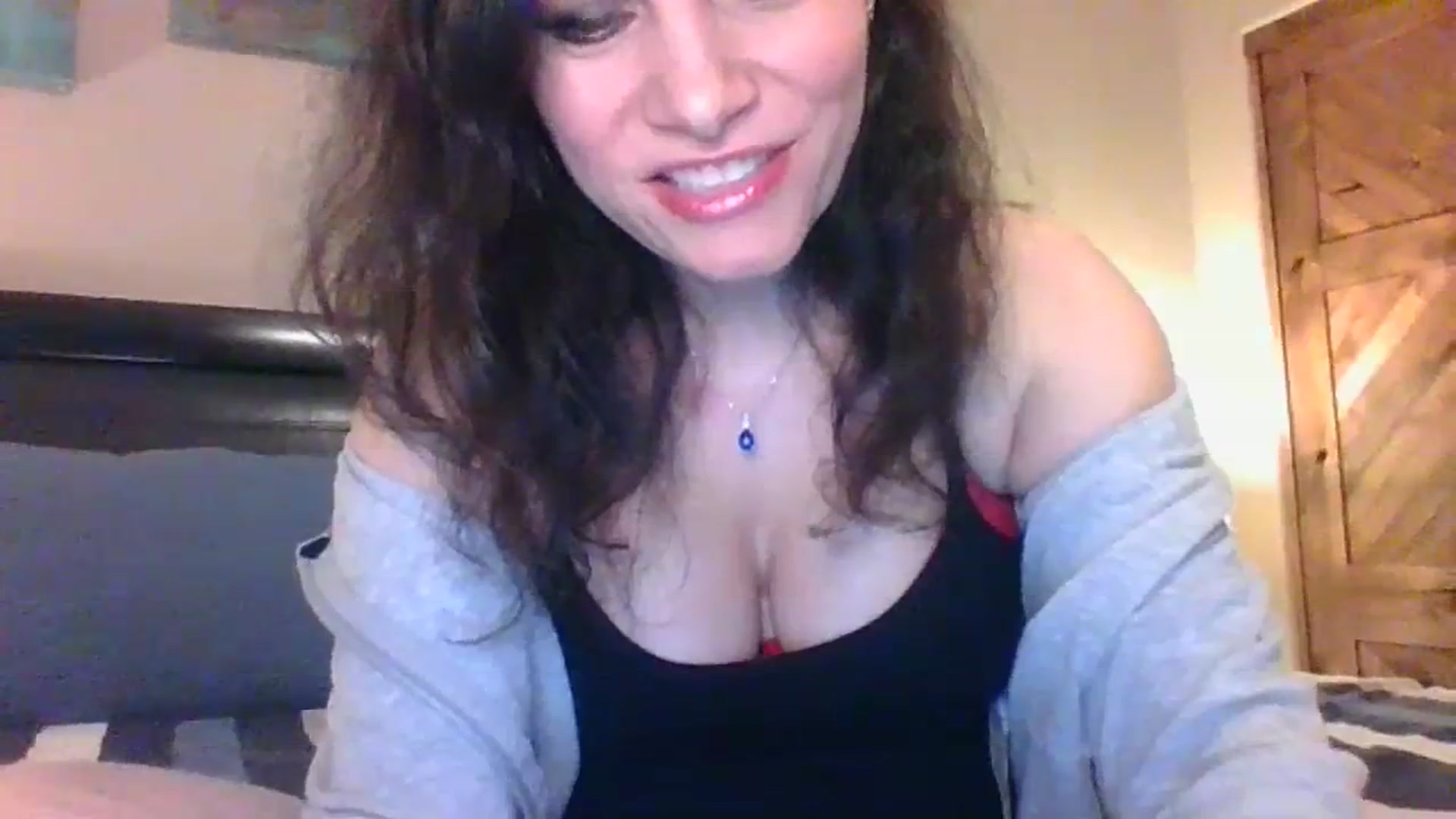 Gallery image thumbnail from LVDOLL's myfreecams stream on, 01/29/2024, 06:32 image 9 of 20