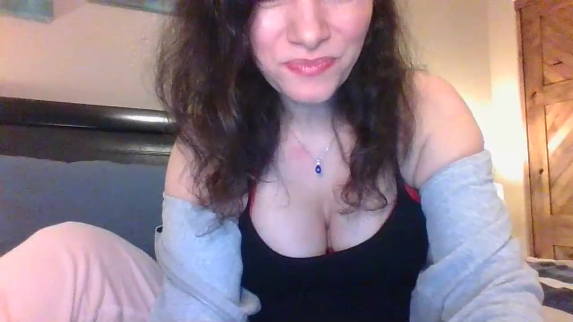 Gallery image thumbnail from LVDOLL's myfreecams stream on, 01/29/2024, 06:32 image 10 of 20