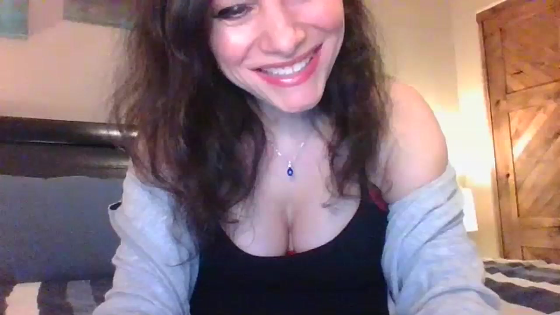Gallery image thumbnail from LVDOLL's myfreecams stream on, 01/29/2024, 06:32 image 8 of 20