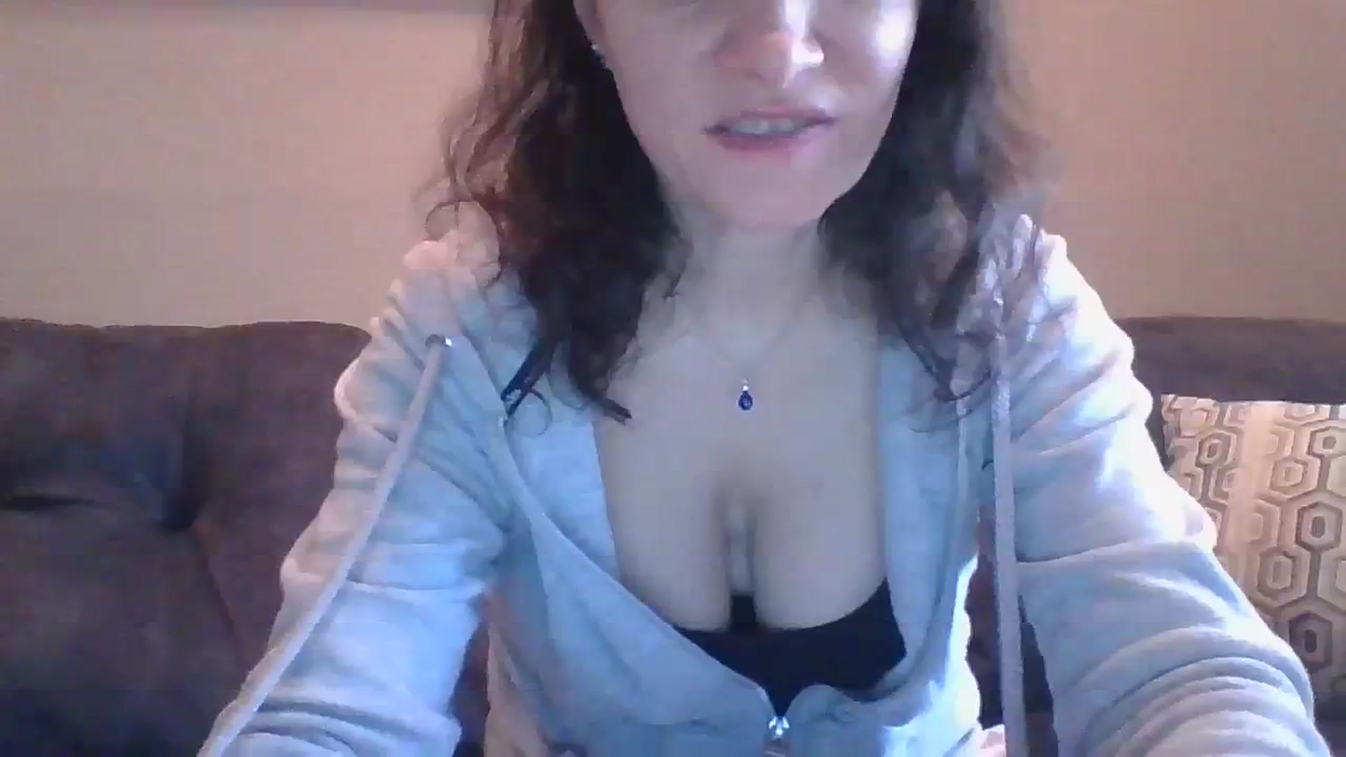 Gallery image thumbnail from LVDOLL's myfreecams stream on, 01/29/2024, 16:27 image 10 of 20