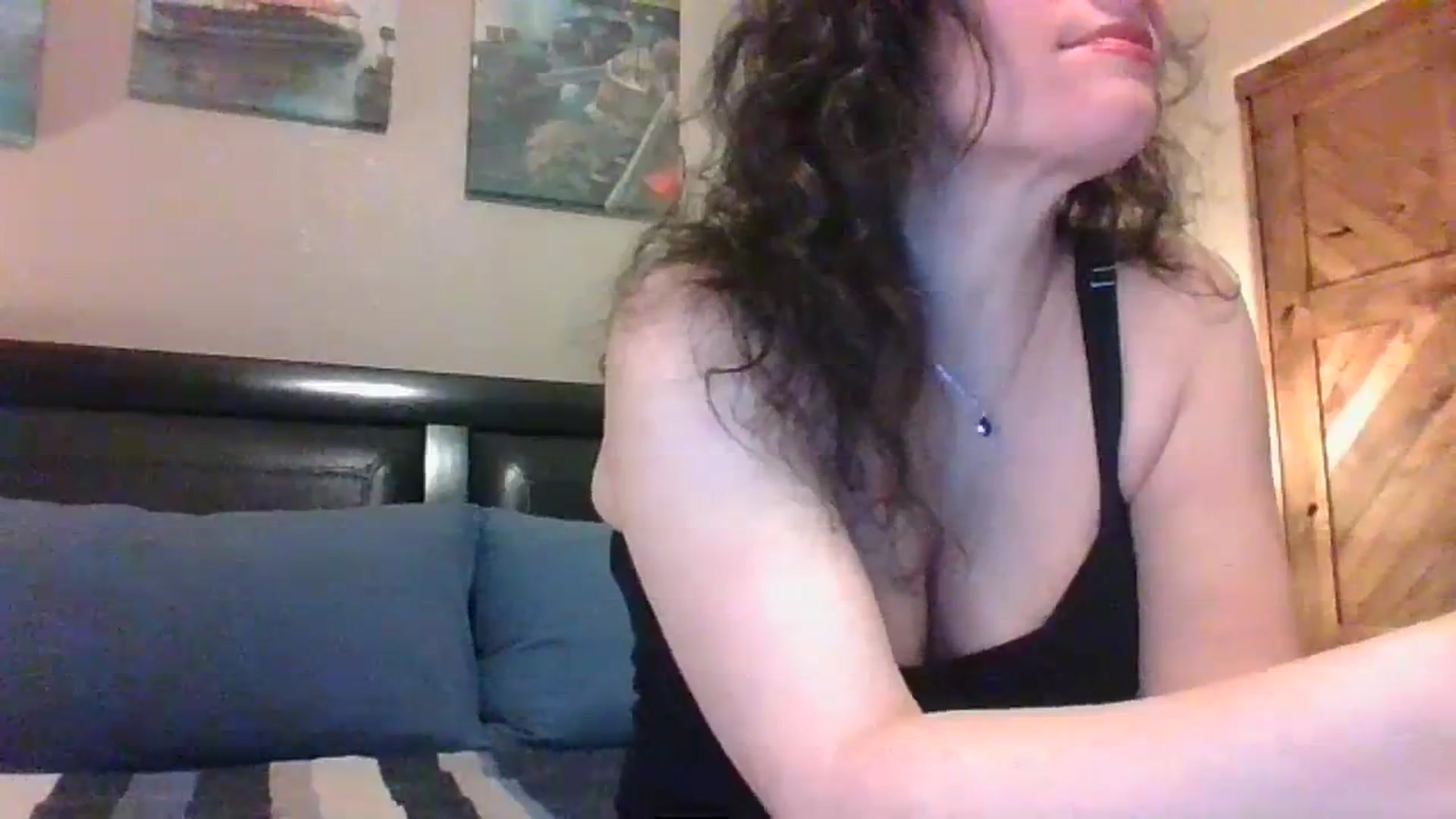 Gallery image thumbnail from LVDOLL's myfreecams stream on, 02/09/2024, 05:47 image 13 of 20