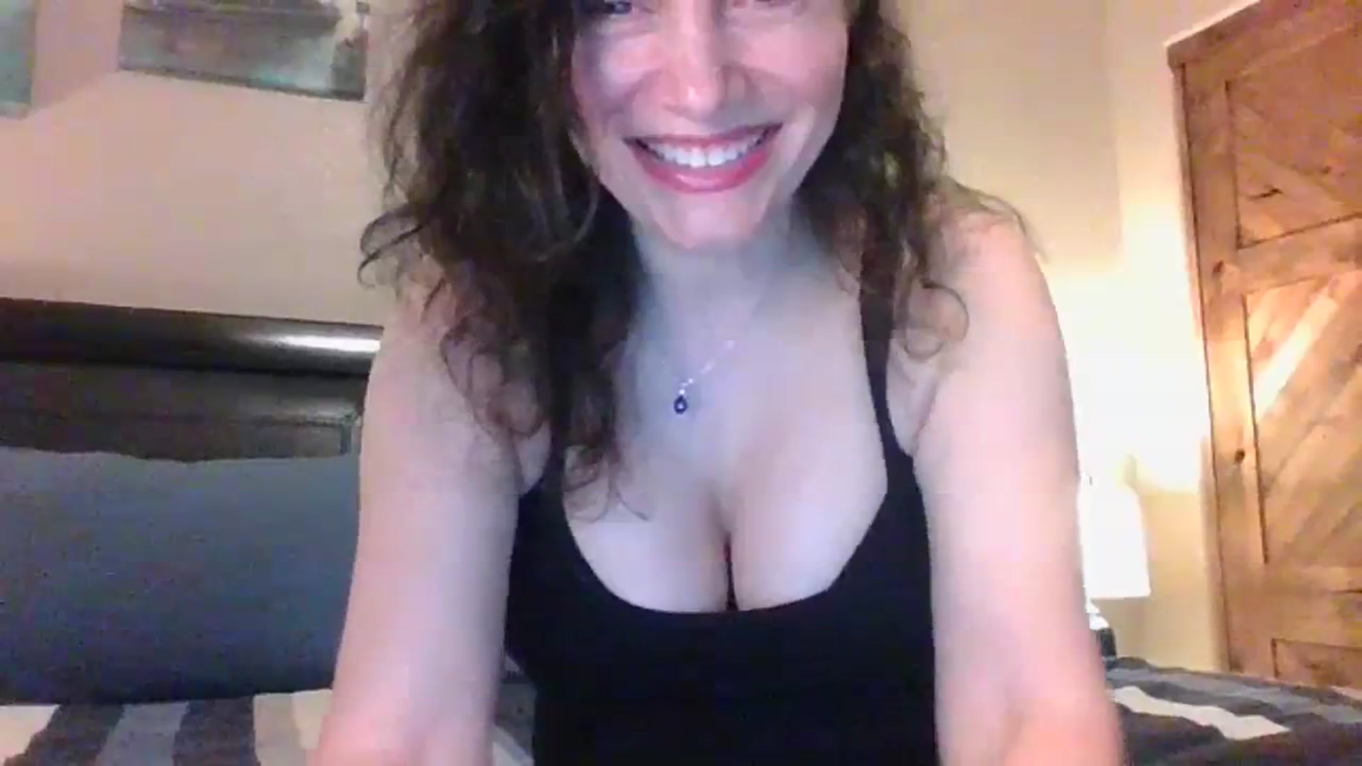 Gallery image thumbnail from LVDOLL's myfreecams stream on, 02/09/2024, 05:47 image 9 of 20