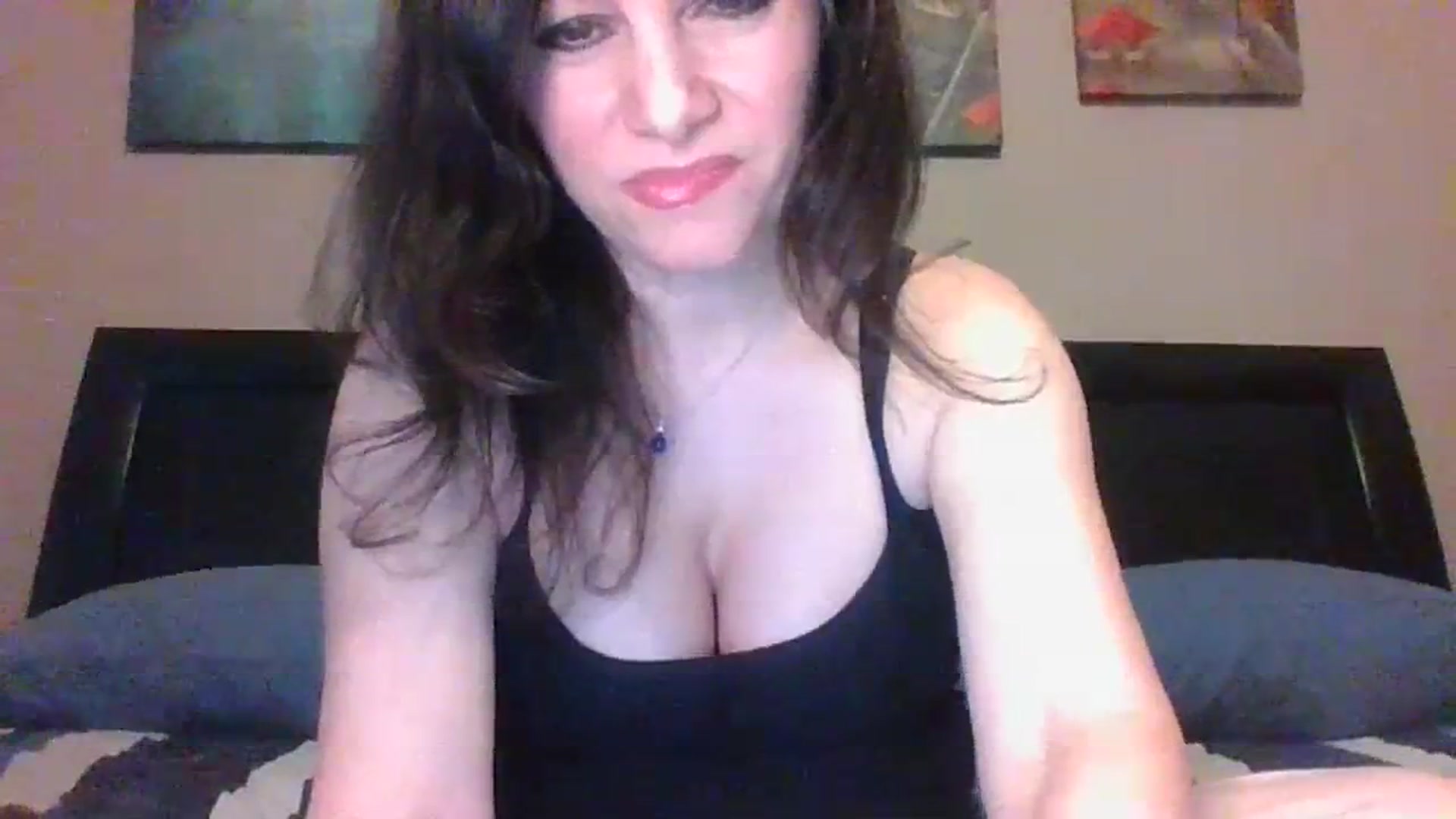 Gallery image thumbnail from LVDOLL's myfreecams stream on, 02/25/2024, 01:28 image 16 of 20