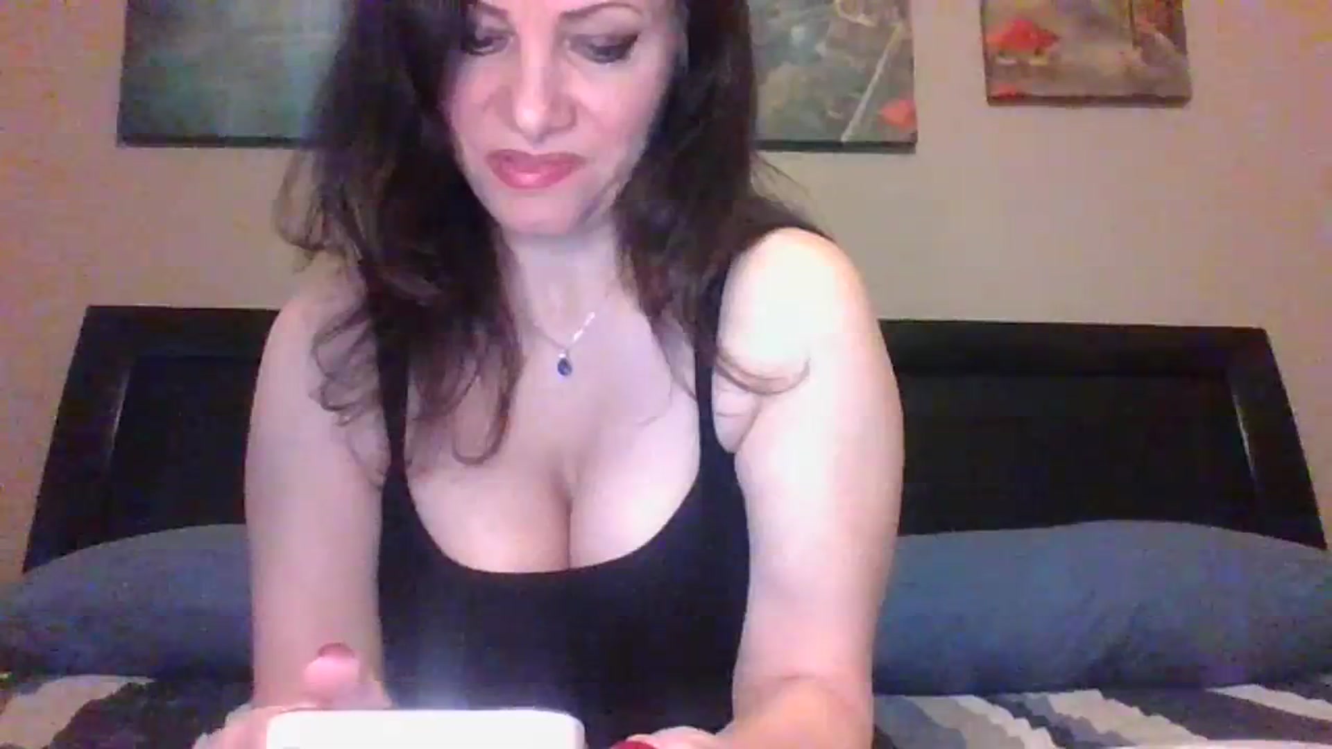 Gallery image thumbnail from LVDOLL's myfreecams stream on, 02/25/2024, 01:28 image 13 of 20