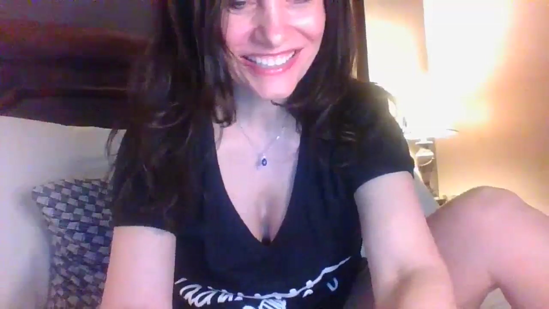 Gallery image thumbnail from LVDOLL's myfreecams stream on, 03/06/2024, 05:10 image 12 of 20