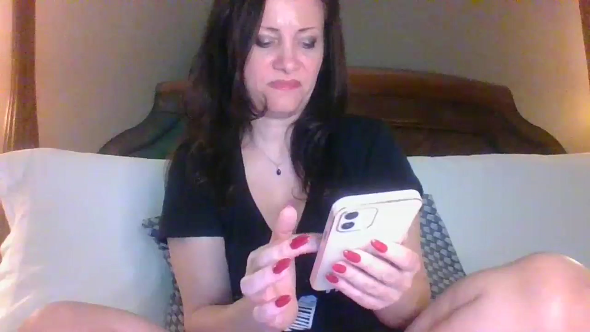 Gallery image thumbnail from LVDOLL's myfreecams stream on, 03/06/2024, 05:10 image 8 of 20