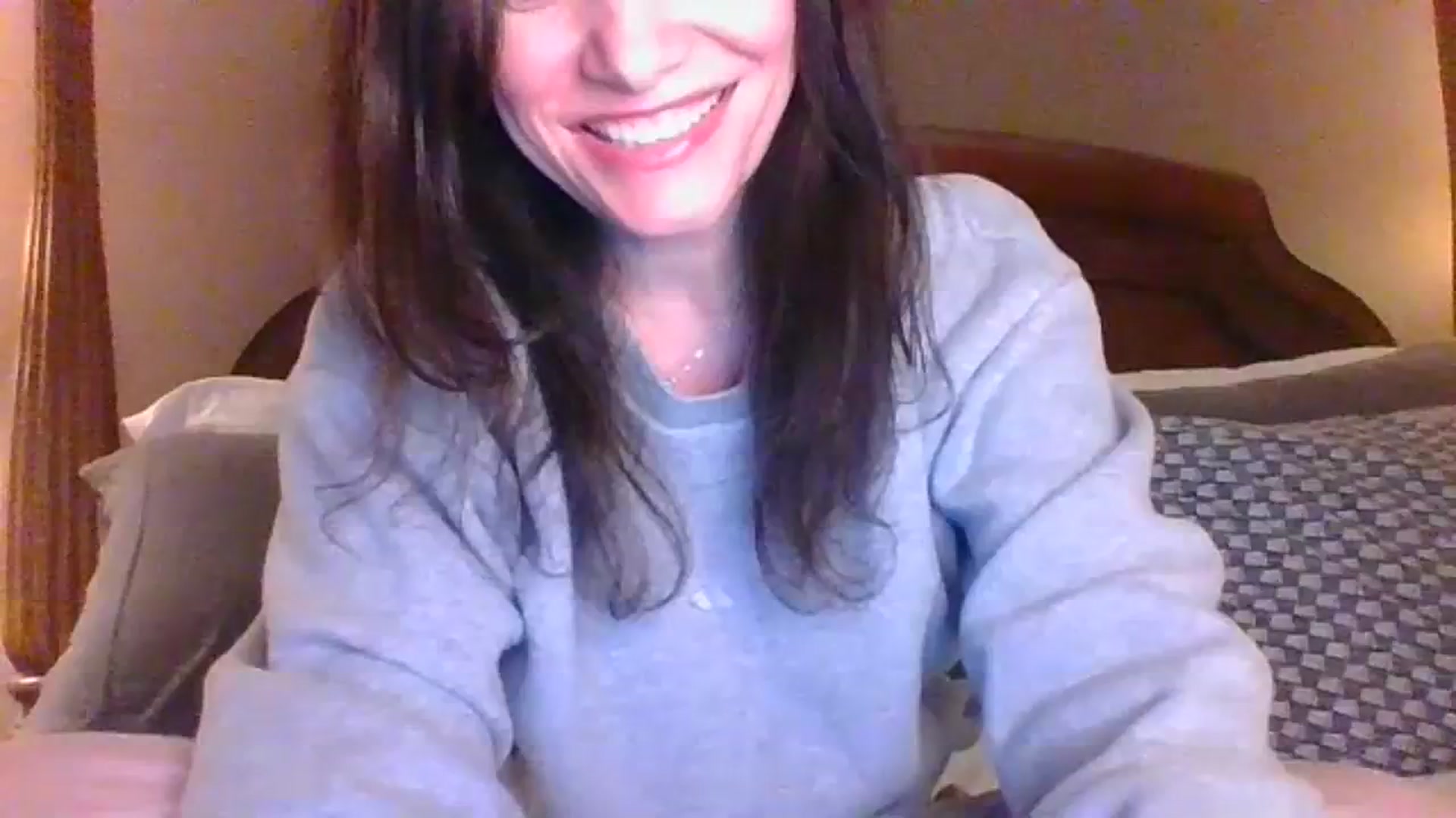 Gallery image thumbnail from LVDOLL's myfreecams stream on, 03/07/2024, 05:03 image 13 of 20