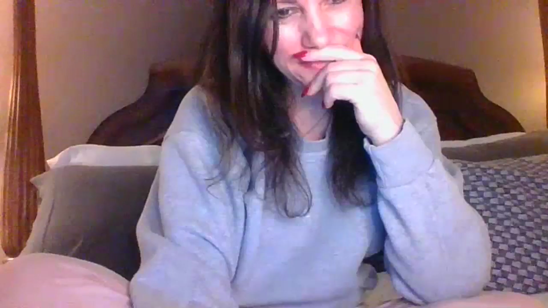 Gallery image thumbnail from LVDOLL's myfreecams stream on, 03/07/2024, 05:03 image 15 of 20