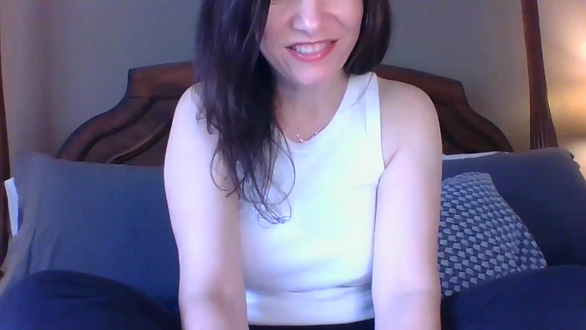 Gallery image thumbnail from LVDOLL's myfreecams stream on, 03/07/2024, 23:50 image 18 of 20
