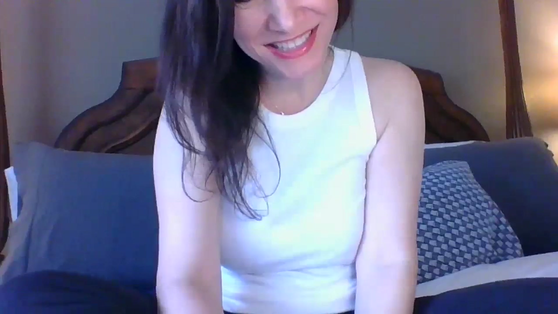Gallery image thumbnail from LVDOLL's myfreecams stream on, 03/07/2024, 23:50 image 15 of 20