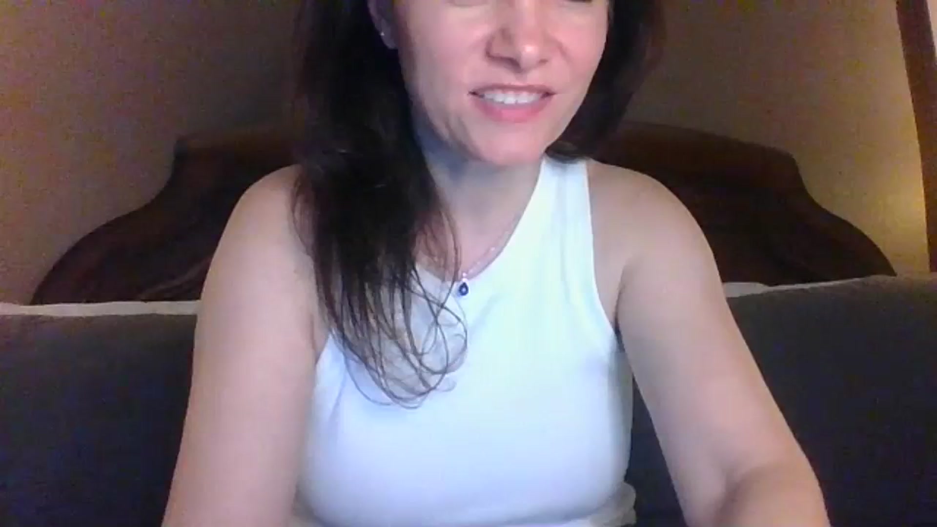 Gallery image thumbnail from LVDOLL's myfreecams stream on, 03/08/2024, 03:19 image 10 of 20