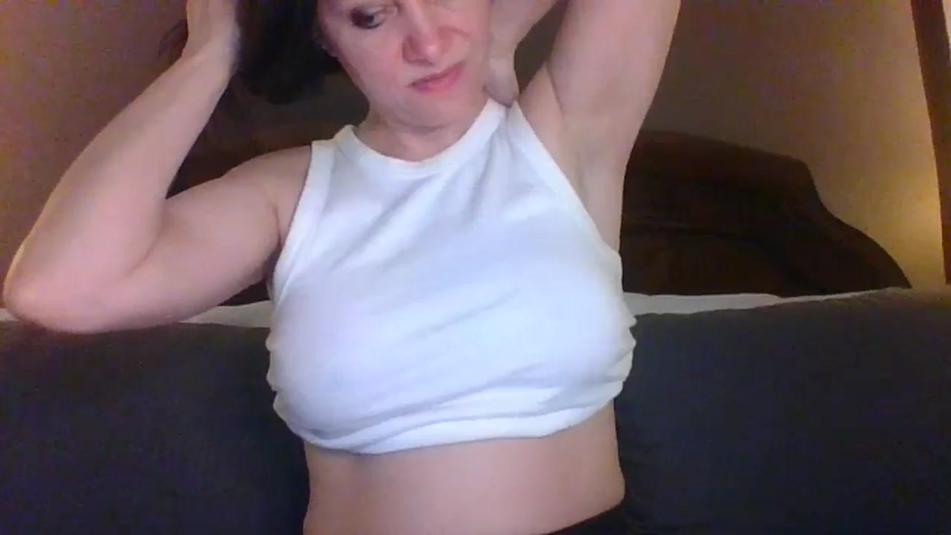 Gallery image thumbnail from LVDOLL's myfreecams stream on, 03/08/2024, 03:19 image 5 of 20