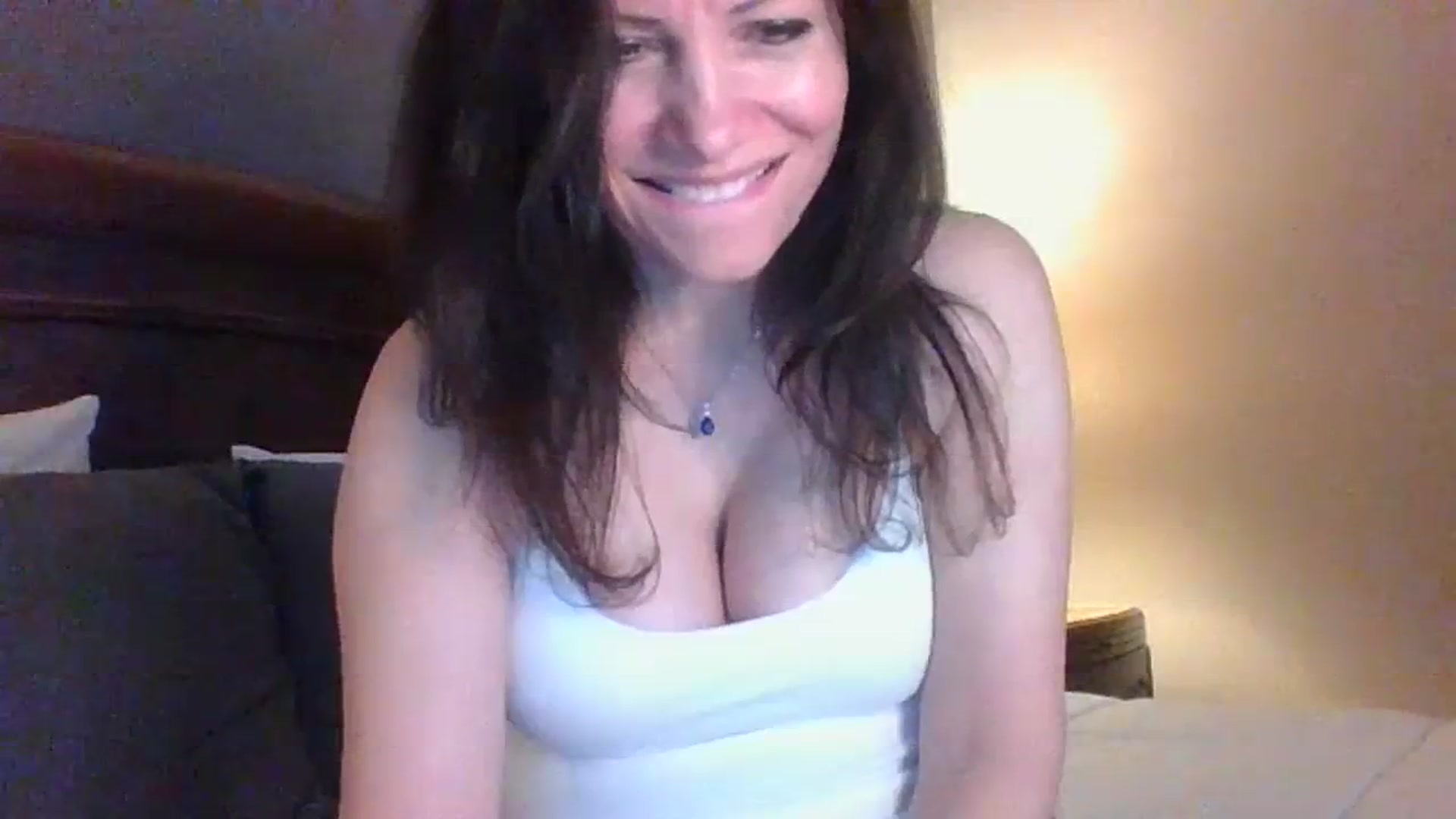 Gallery image thumbnail from LVDOLL's myfreecams stream on, 03/08/2024, 06:17 image 9 of 20
