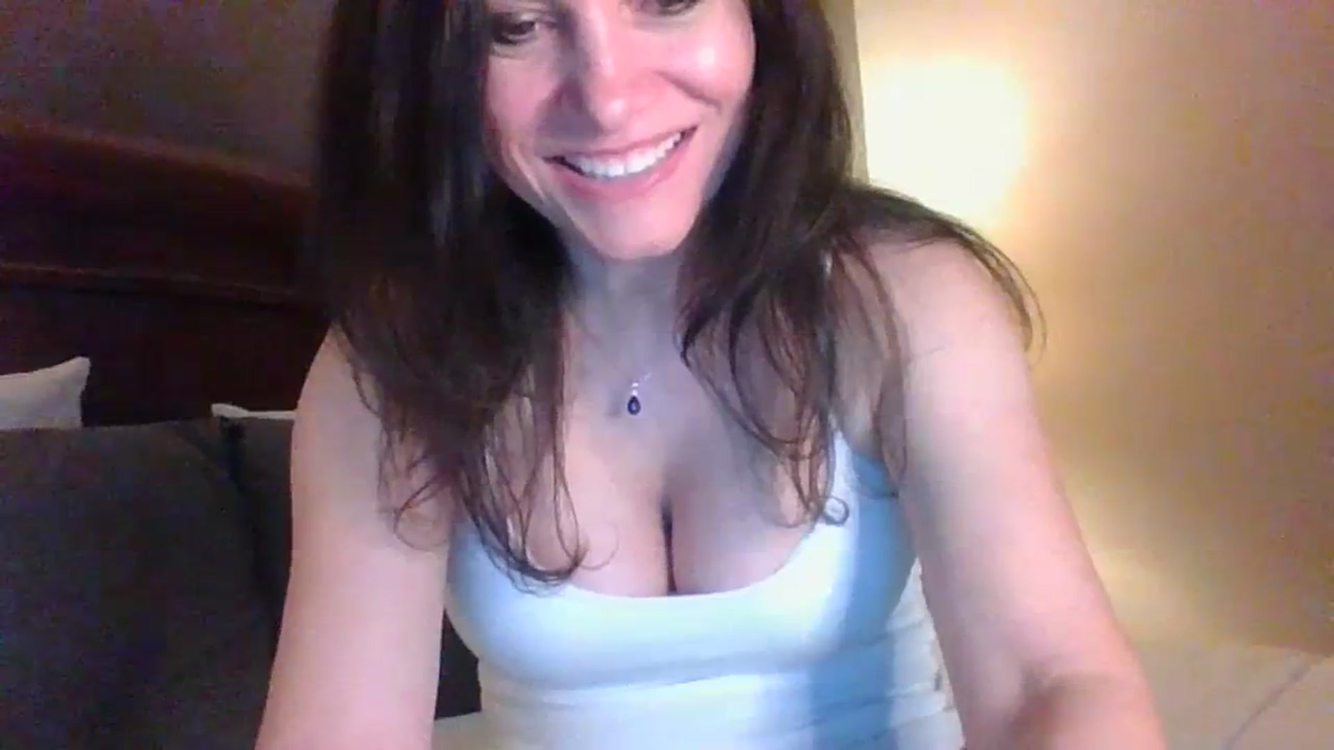Gallery image thumbnail from LVDOLL's myfreecams stream on, 03/08/2024, 06:17 image 4 of 20