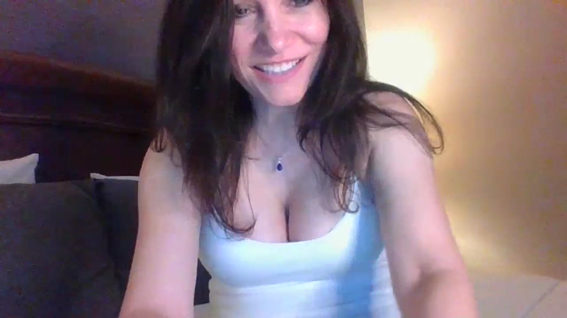 Gallery image thumbnail from LVDOLL's myfreecams stream on, 03/08/2024, 06:17 image 7 of 20