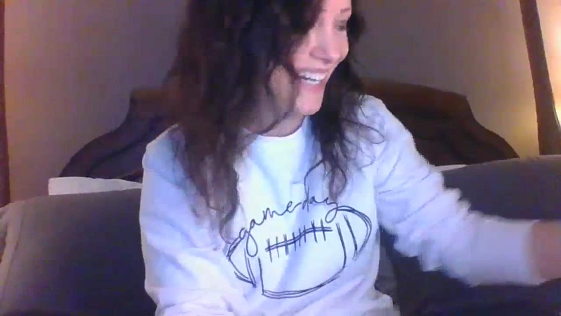 Gallery image thumbnail from LVDOLL's myfreecams stream on, 03/13/2024, 18:35 image 13 of 20