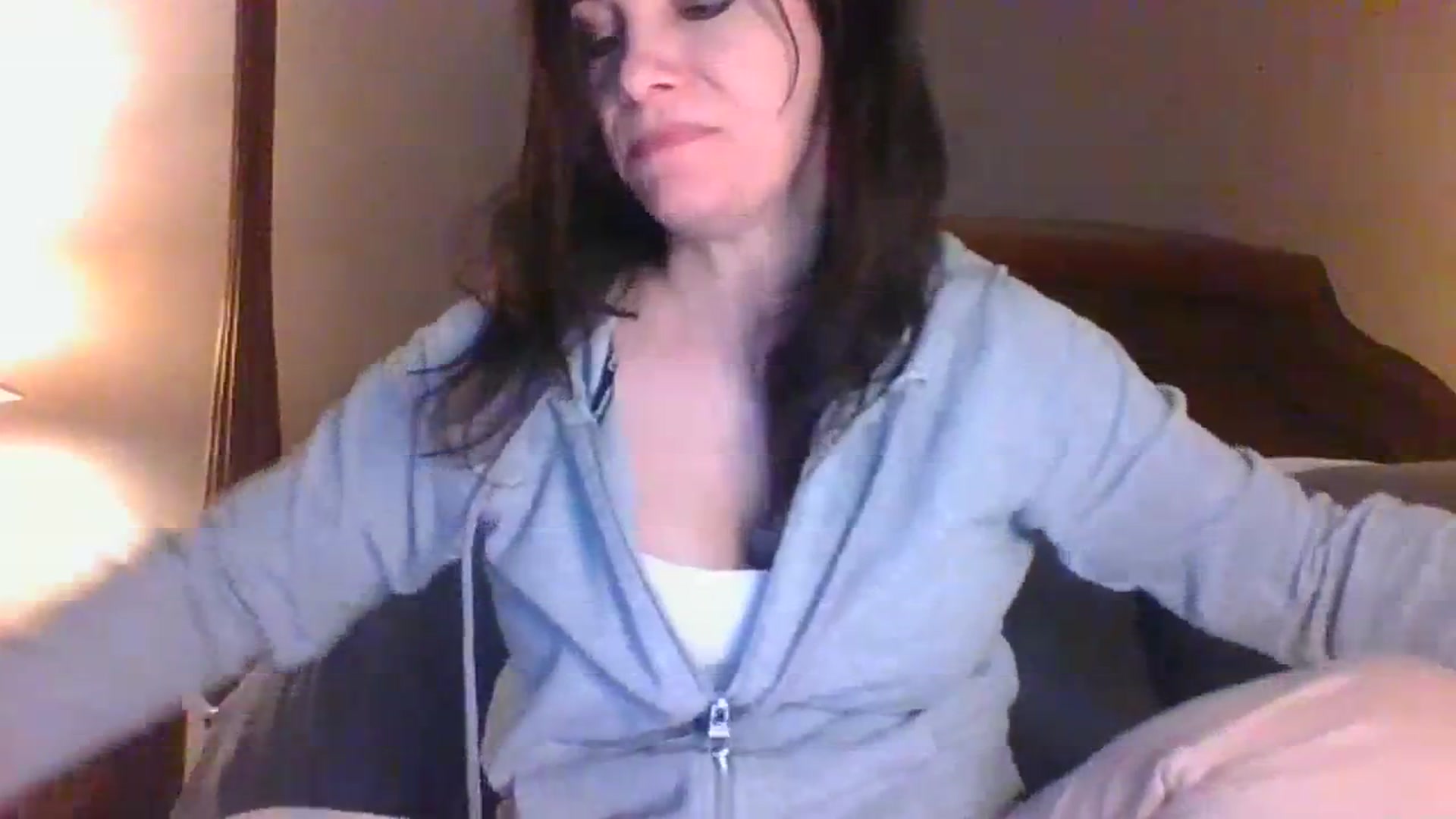 Gallery image thumbnail from LVDOLL's myfreecams stream on, 03/15/2024, 01:58 image 14 of 20