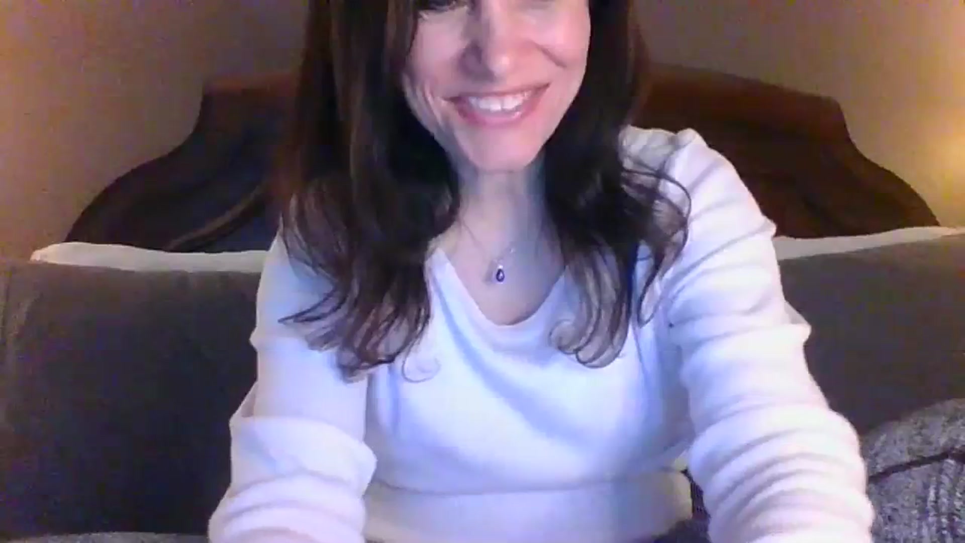 Gallery image thumbnail from LVDOLL's myfreecams stream on, 03/21/2024, 05:56 image 12 of 20