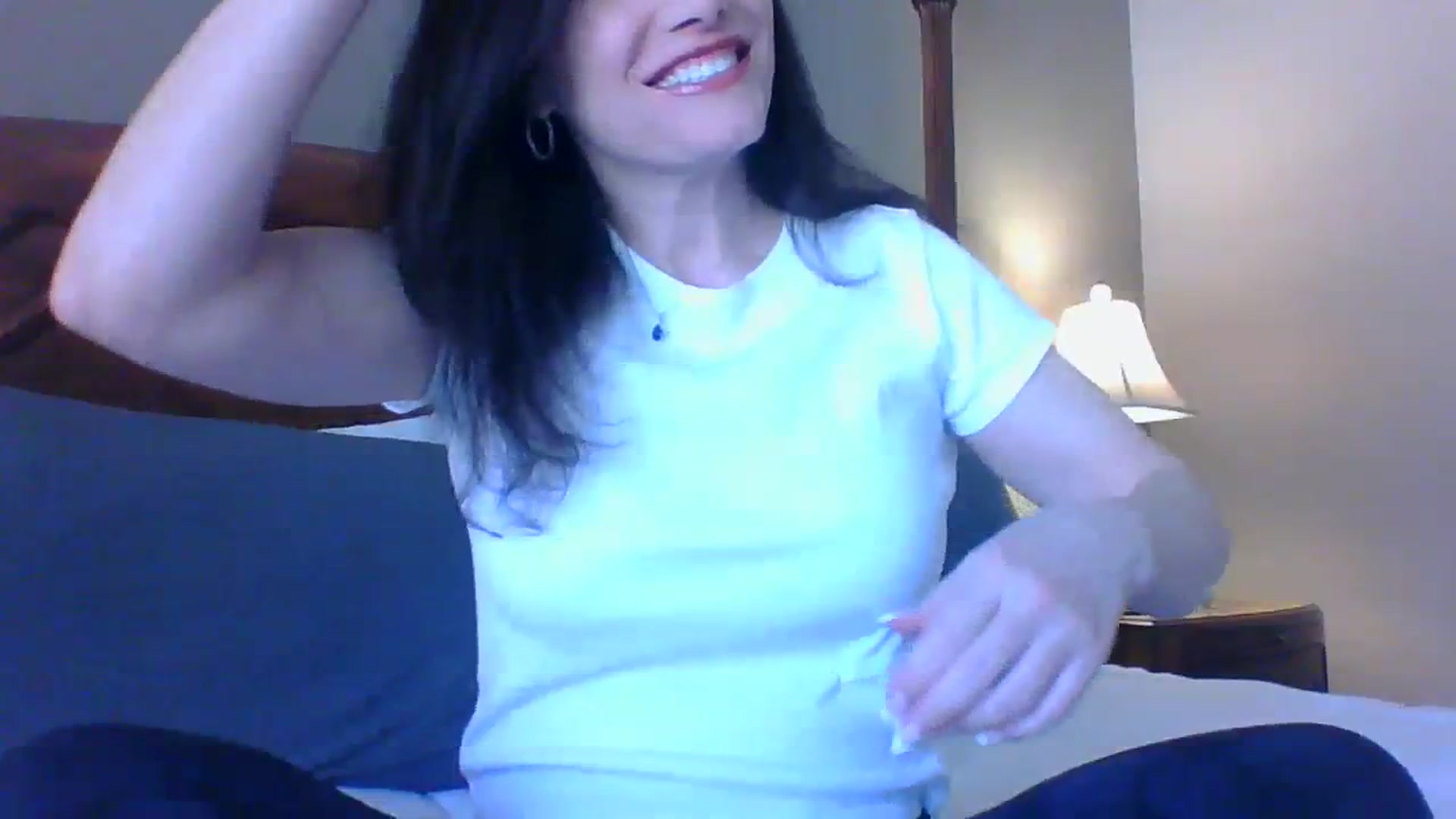 Gallery image thumbnail from LVDOLL's myfreecams stream on, 03/21/2024, 23:28 image 12 of 20