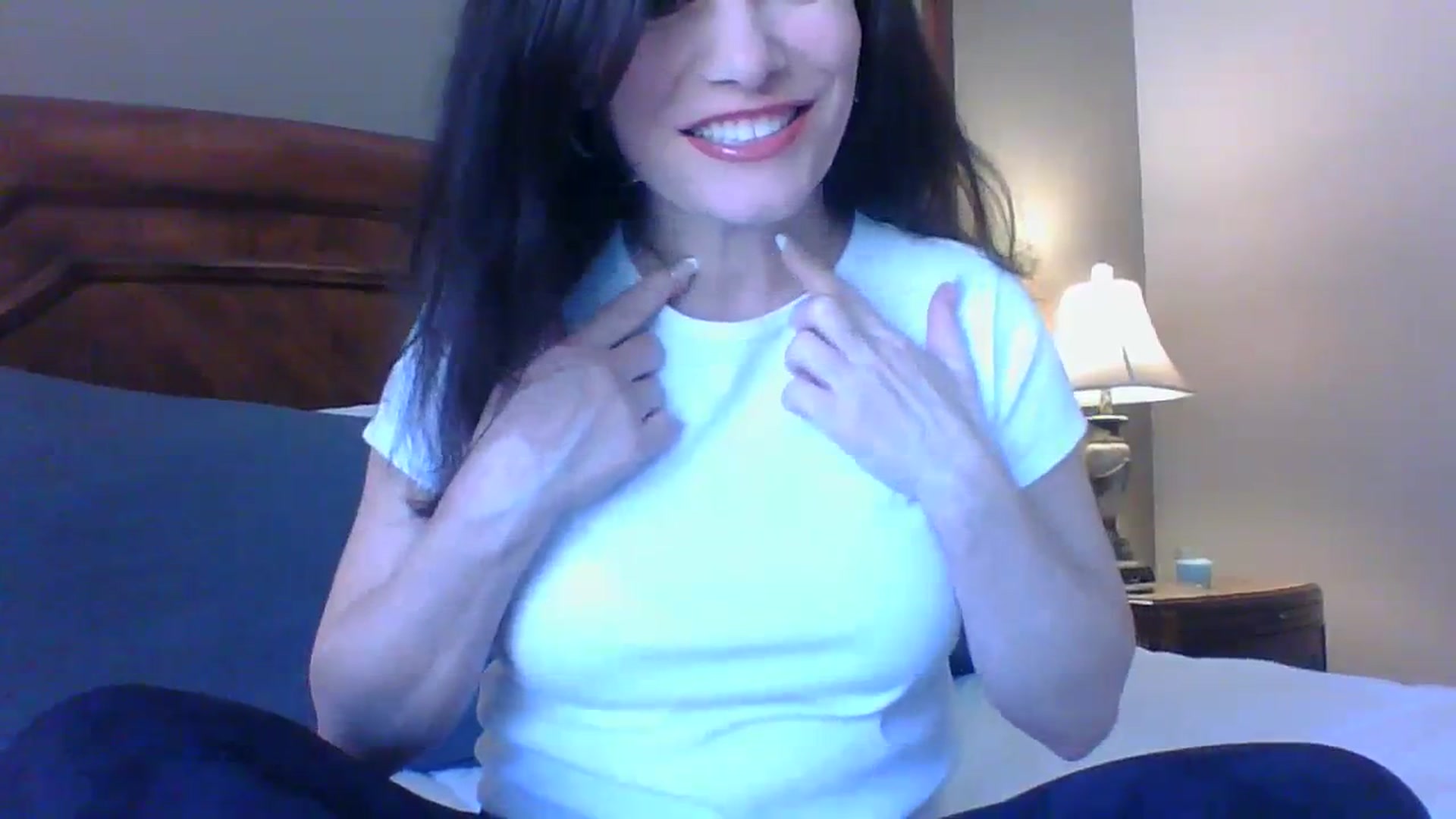 Gallery image thumbnail from LVDOLL's myfreecams stream on, 03/21/2024, 23:28 image 8 of 20