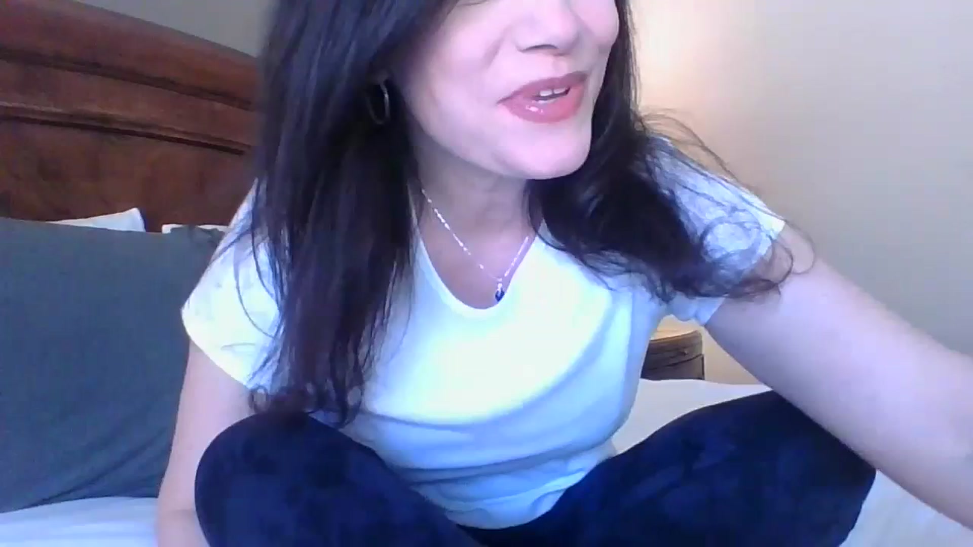 Gallery image thumbnail from LVDOLL's myfreecams stream on, 03/21/2024, 23:28 image 17 of 20