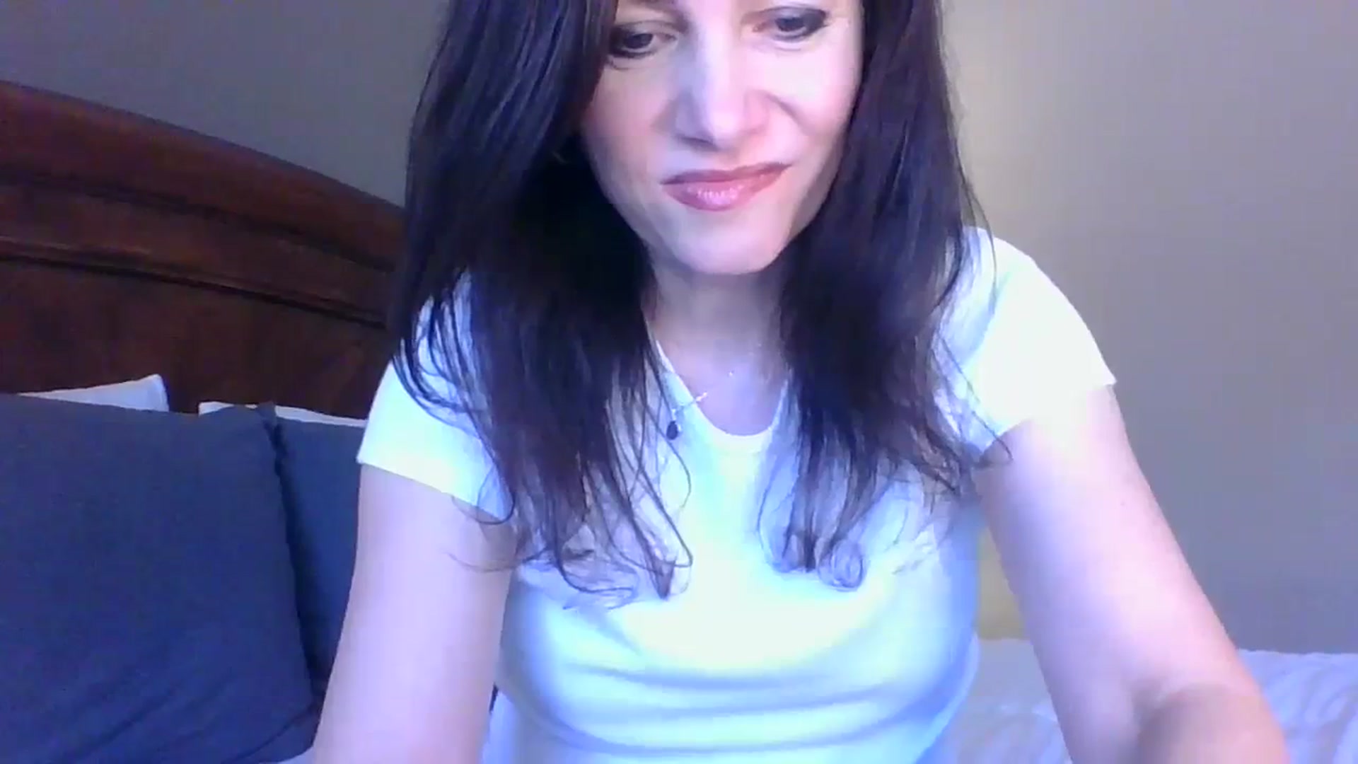 Gallery image thumbnail from LVDOLL's myfreecams stream on, 03/22/2024, 01:00 image 5 of 20
