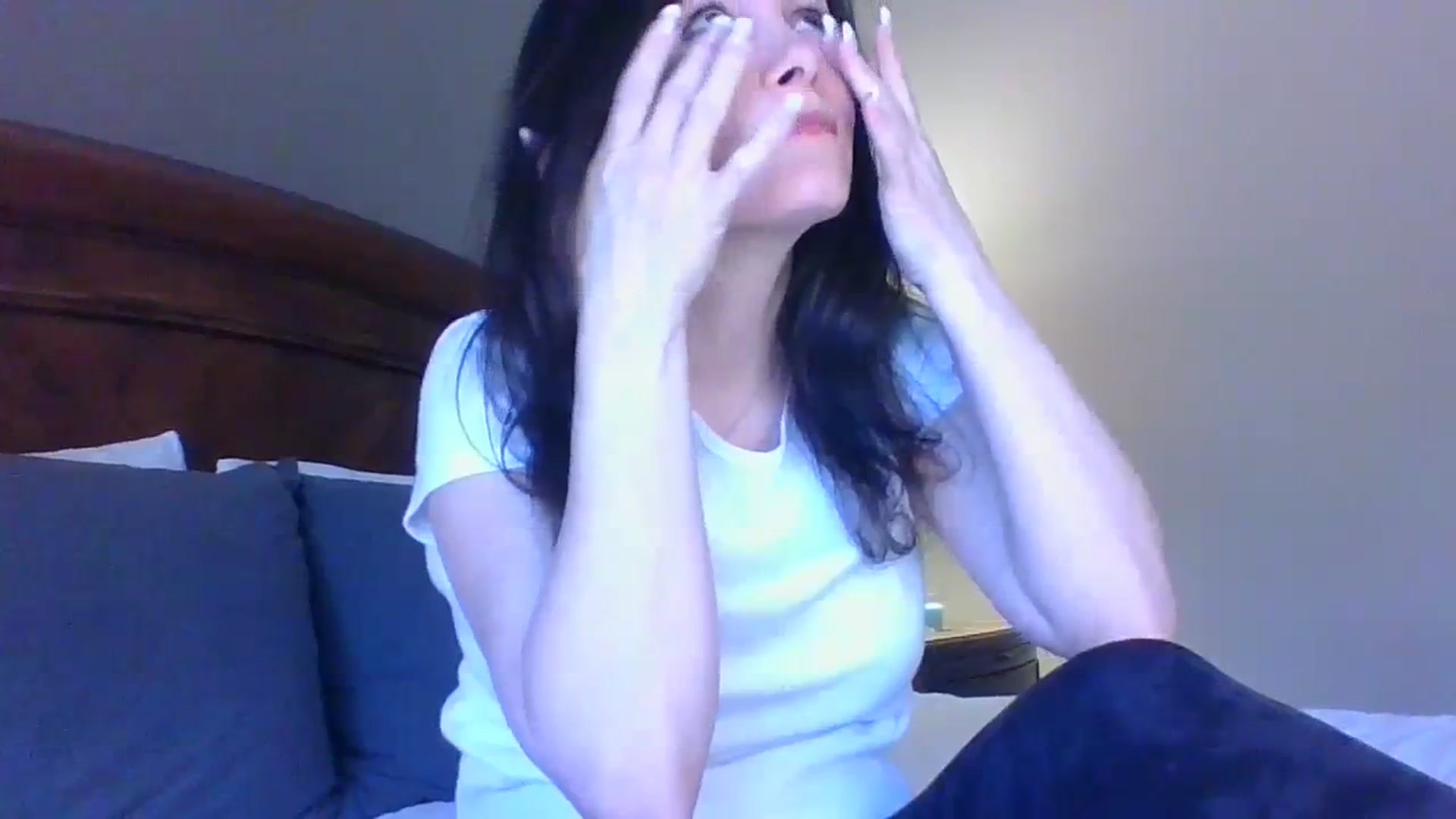 Gallery image thumbnail from LVDOLL's myfreecams stream on, 03/22/2024, 01:00 image 12 of 20