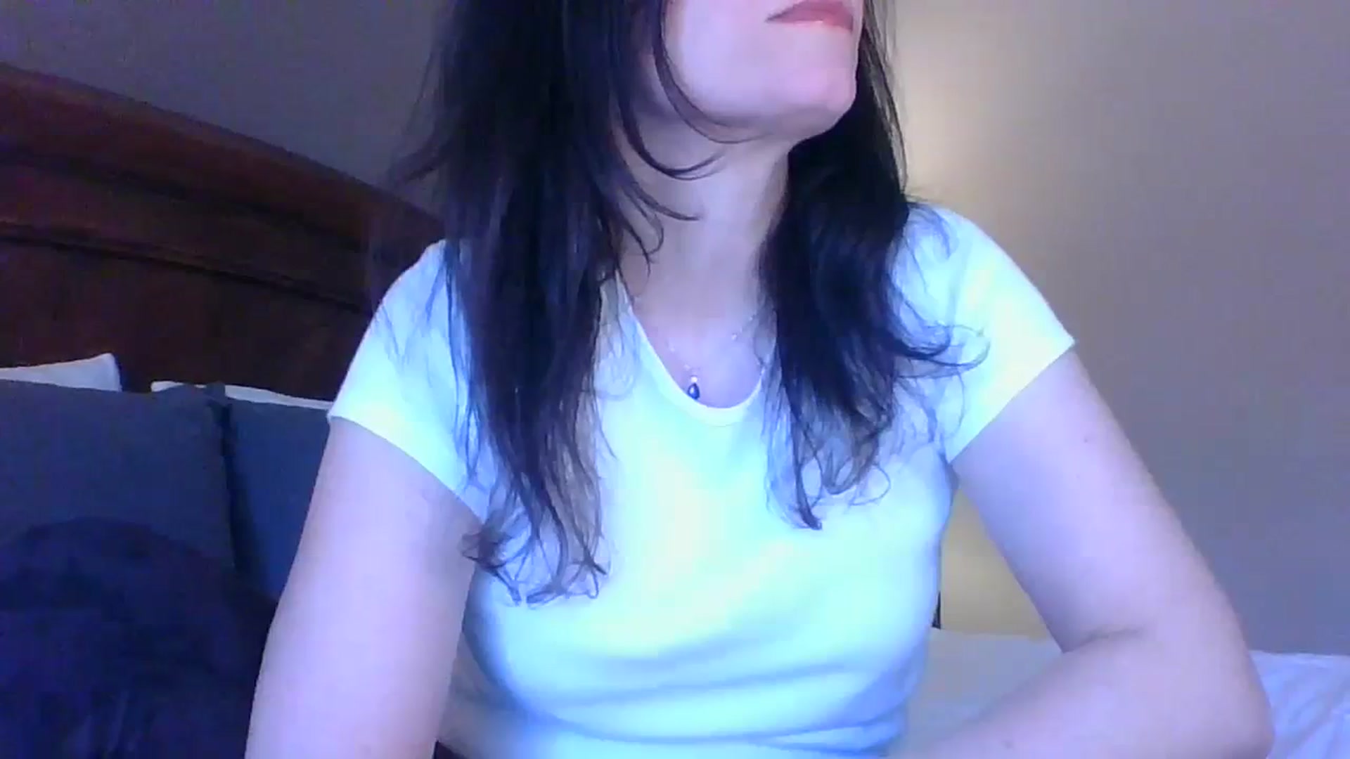Gallery image thumbnail from LVDOLL's myfreecams stream on, 03/22/2024, 01:00 image 17 of 20