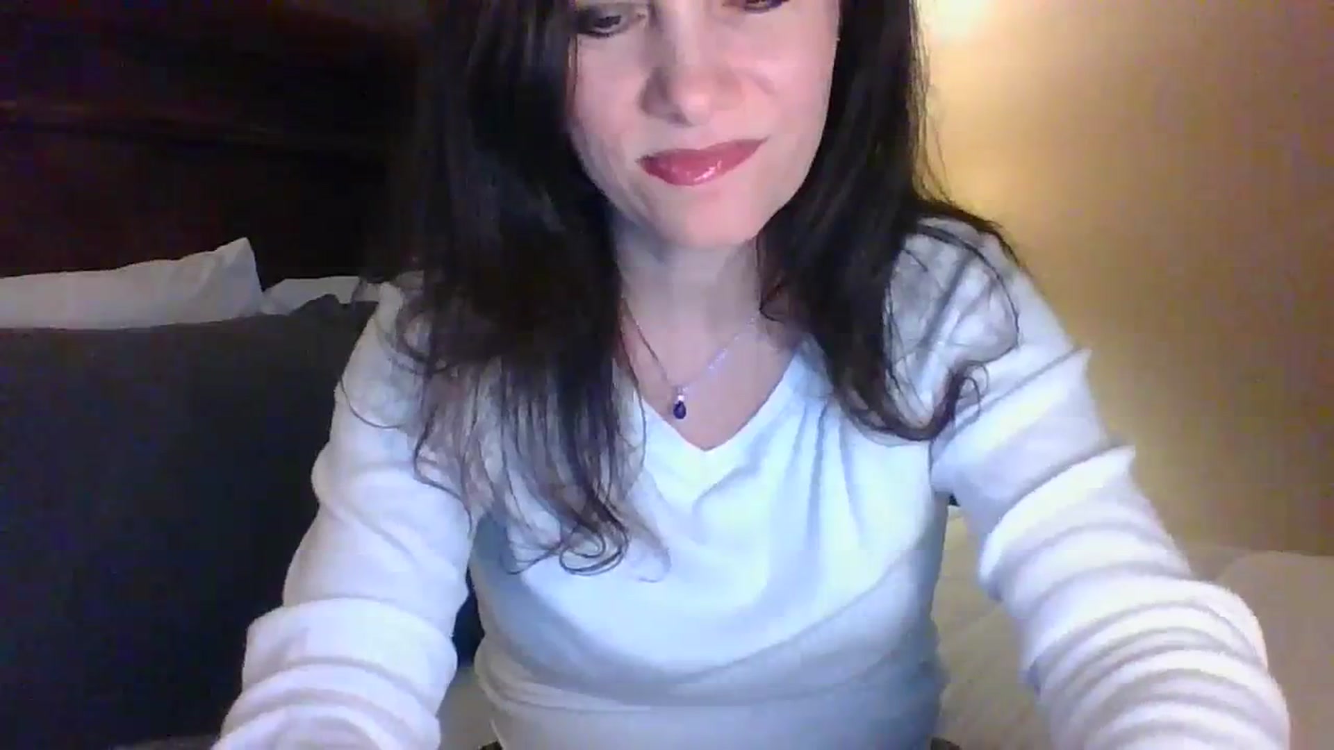 Gallery image thumbnail from LVDOLL's myfreecams stream on, 03/25/2024, 02:47 image 11 of 20