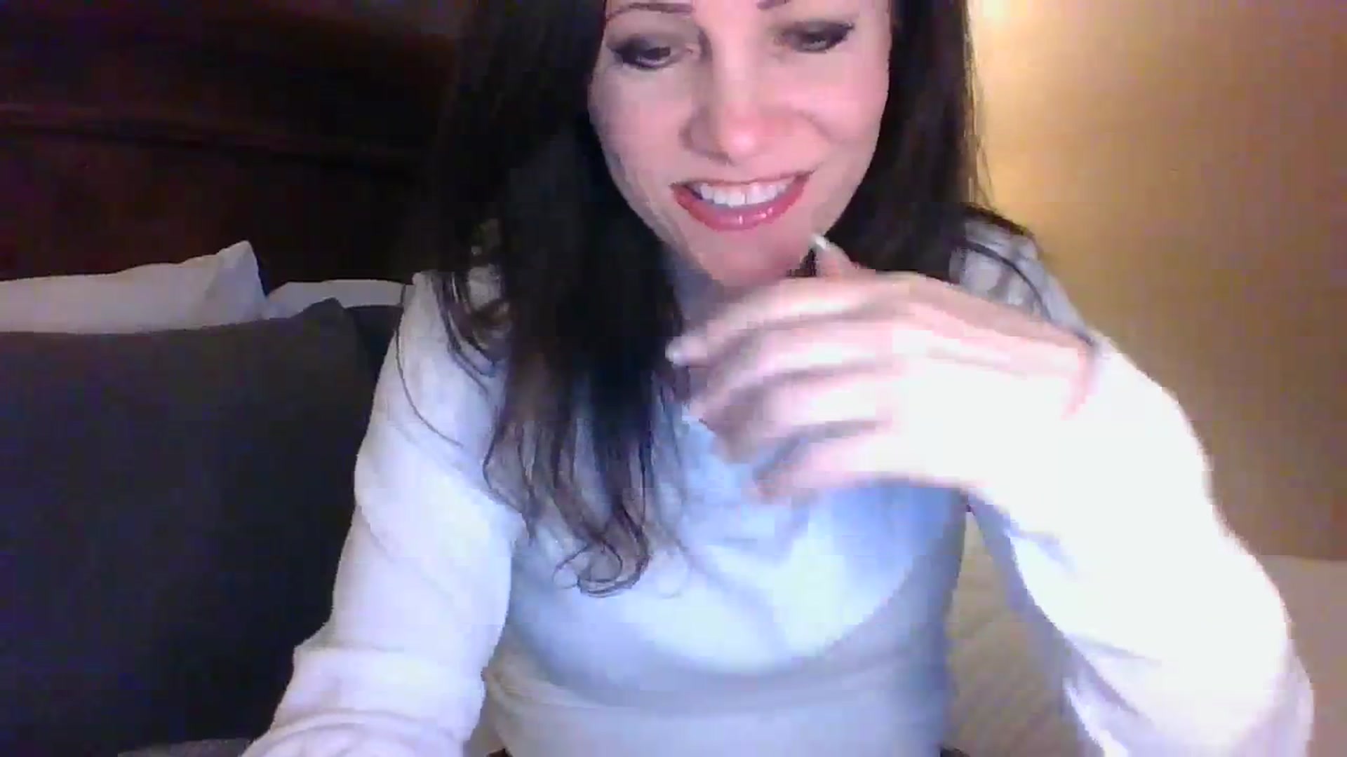 Gallery image thumbnail from LVDOLL's myfreecams stream on, 03/25/2024, 02:47 image 15 of 20