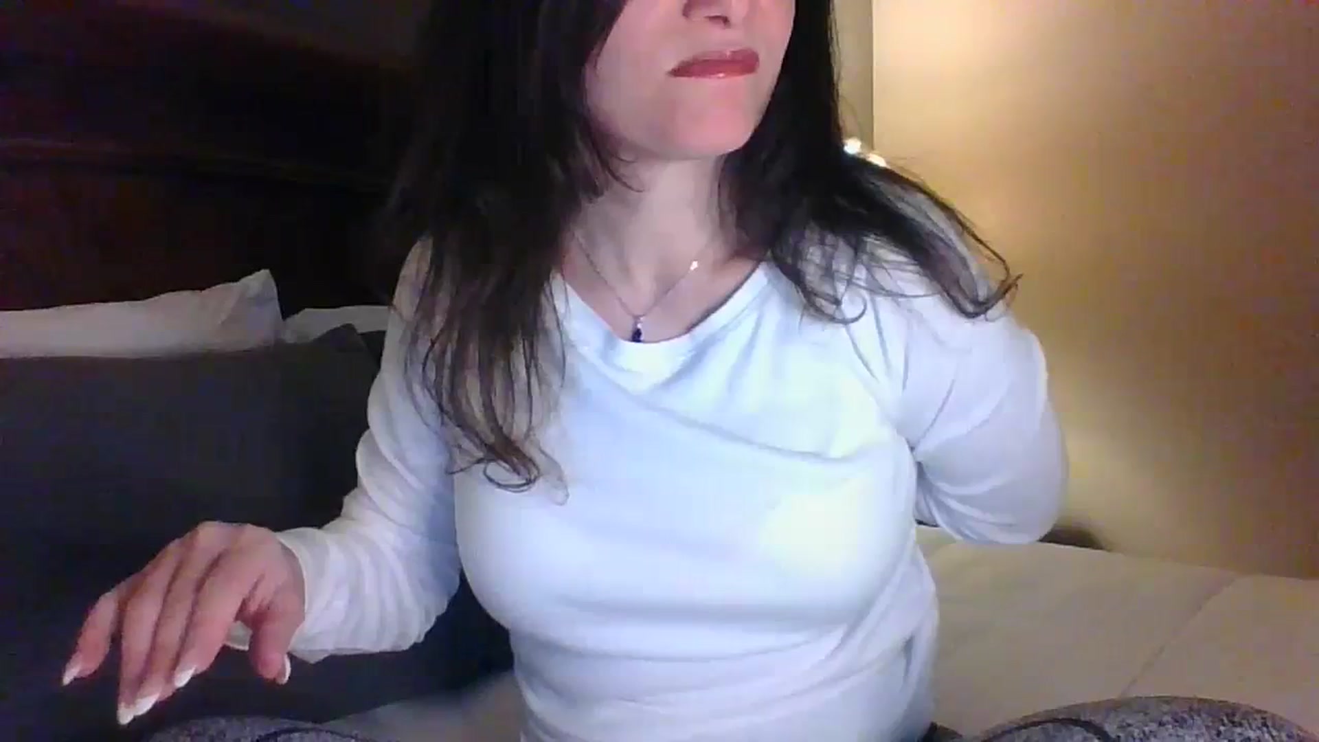 Gallery image thumbnail from LVDOLL's myfreecams stream on, 03/25/2024, 02:47 image 3 of 20
