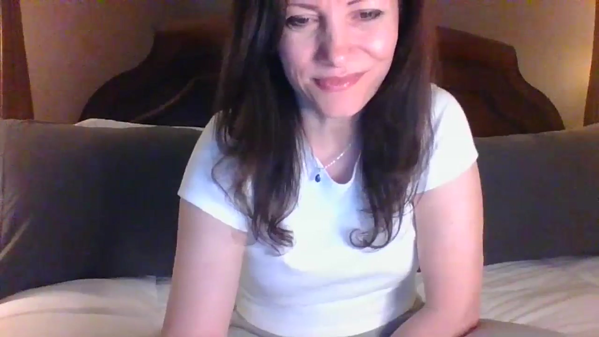 Gallery image thumbnail from LVDOLL's myfreecams stream on, 03/26/2024, 02:46 image 12 of 20