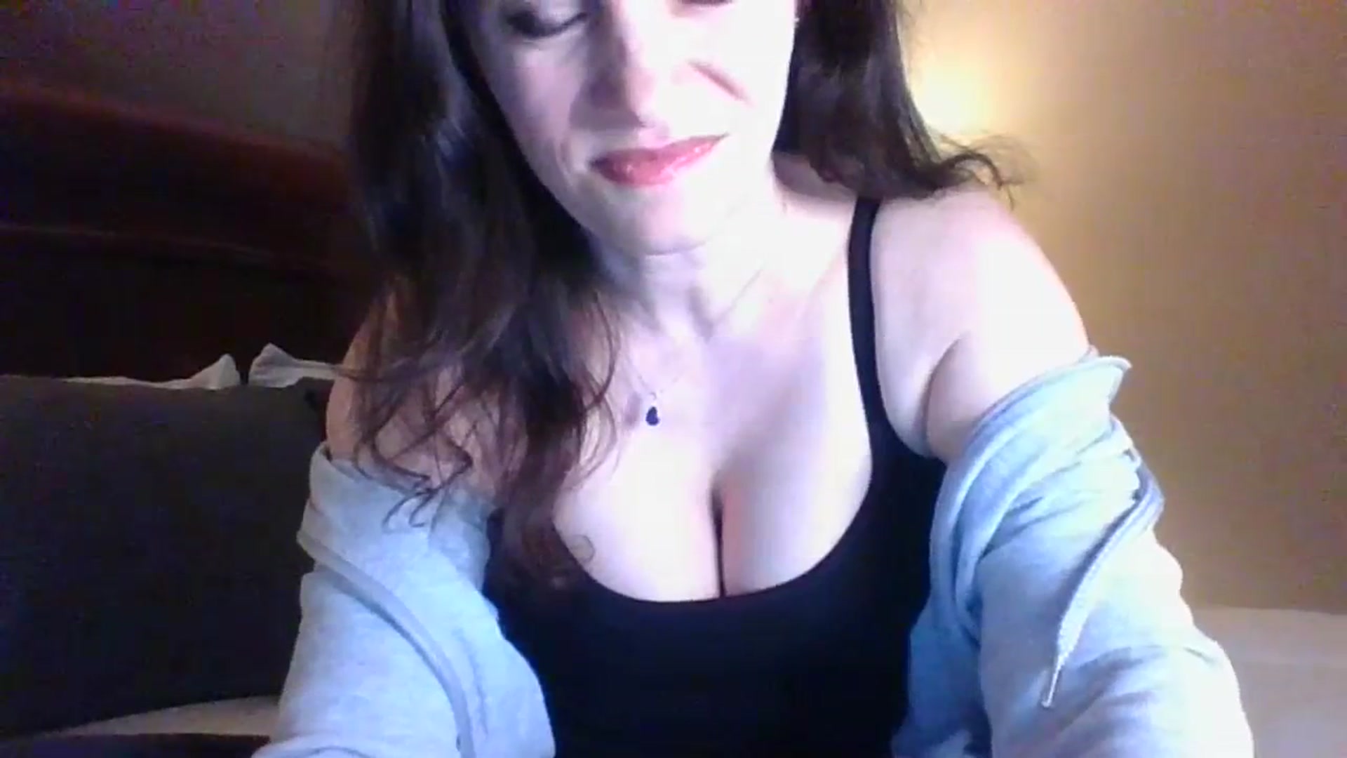 Gallery image thumbnail from LVDOLL's myfreecams stream on, 03/27/2024, 03:20 image 15 of 20