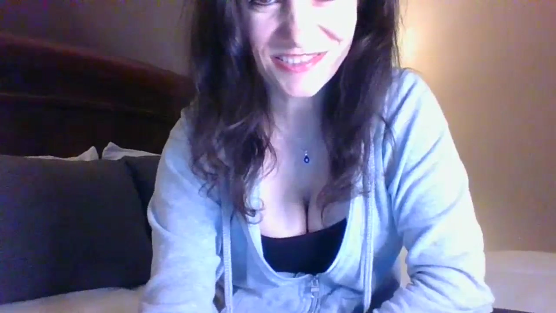 Gallery image thumbnail from LVDOLL's myfreecams stream on, 03/27/2024, 03:20 image 14 of 20