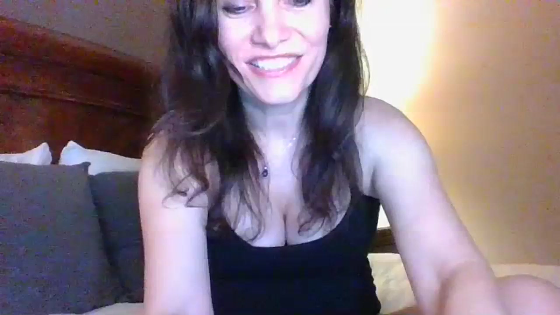 Gallery image thumbnail from LVDOLL's myfreecams stream on, 03/27/2024, 05:16 image 12 of 20