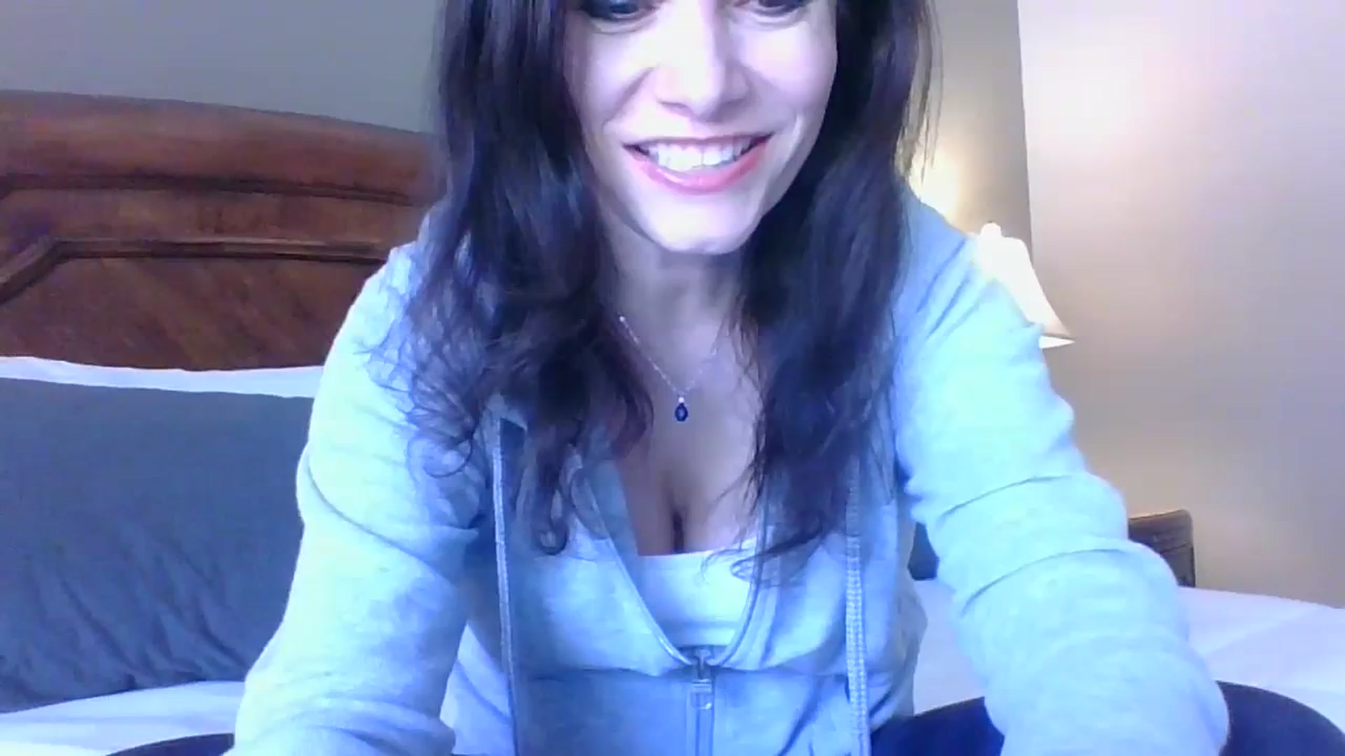 Gallery image thumbnail from LVDOLL's myfreecams stream on, 03/27/2024, 23:17 image 5 of 20