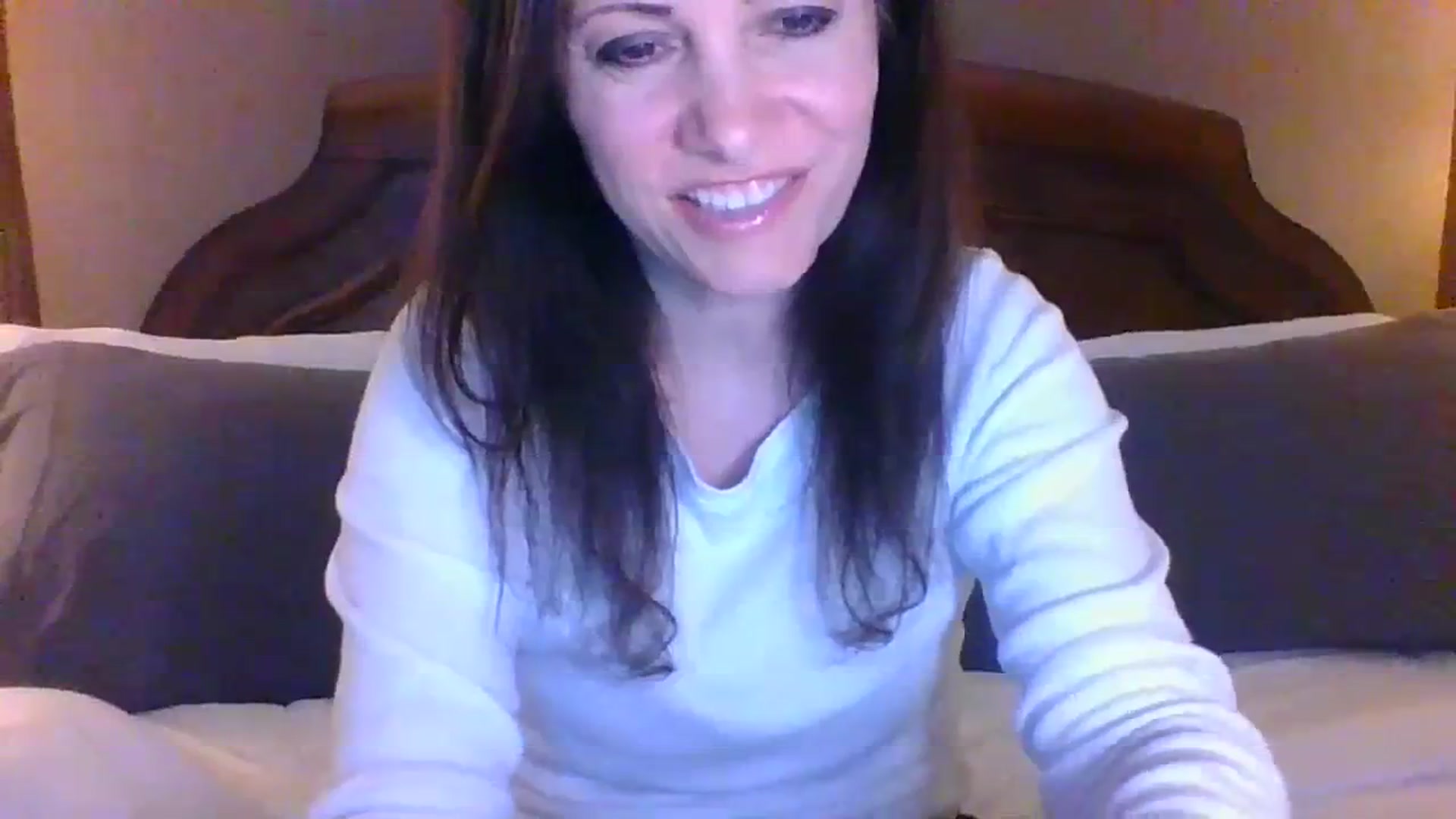 Gallery image thumbnail from LVDOLL's myfreecams stream on, 04/05/2024, 04:54 image 12 of 20