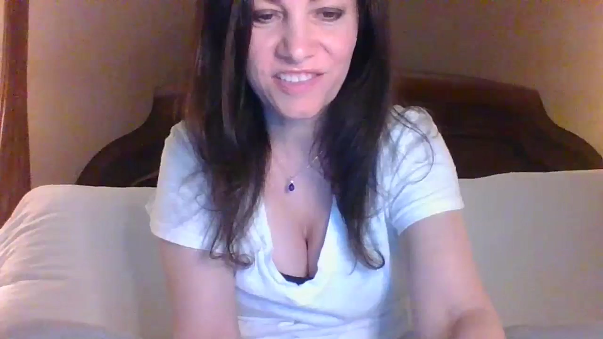 Gallery image thumbnail from LVDOLL's myfreecams stream on, 04/08/2024, 03:22 image 7 of 20